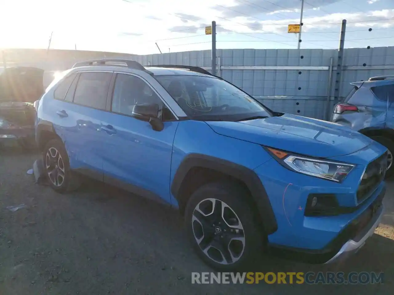 1 Photograph of a damaged car 2T3J1RFV2KW025456 TOYOTA RAV4 2019