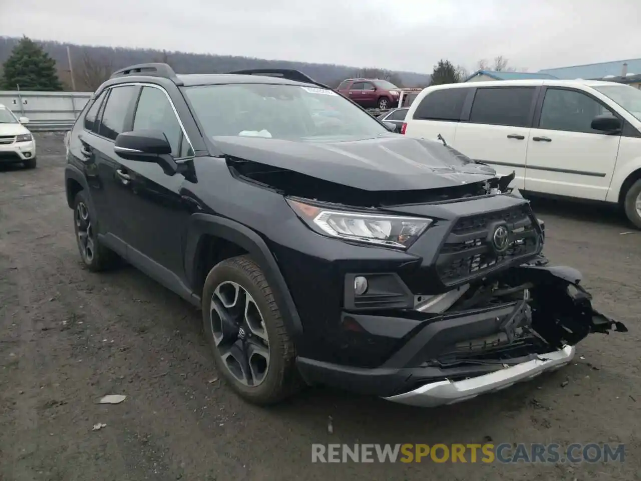 1 Photograph of a damaged car 2T3J1RFV2KW026834 TOYOTA RAV4 2019