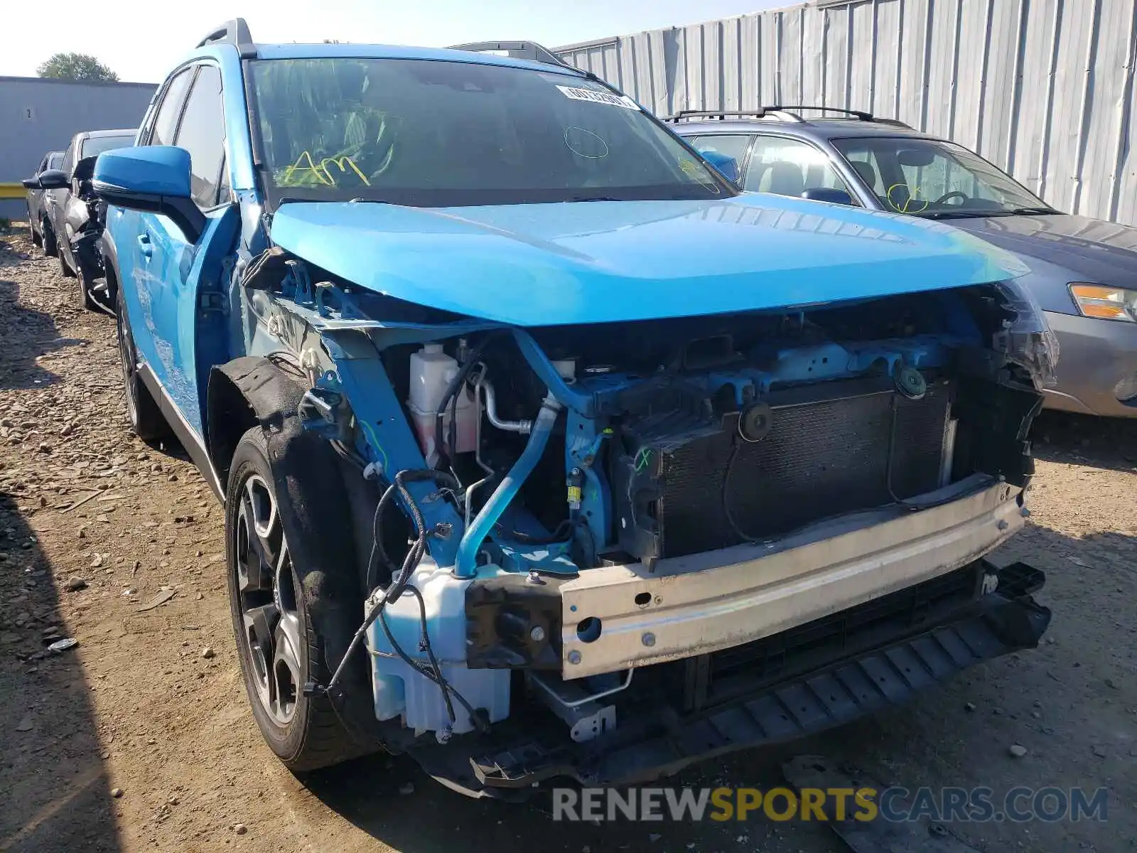 1 Photograph of a damaged car 2T3J1RFV2KW028700 TOYOTA RAV4 2019