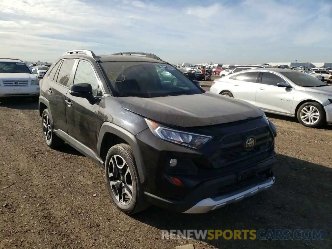 1 Фотография поврежденного автомобиля 2T3J1RFV2KW029863 TOYOTA RAV4 2019