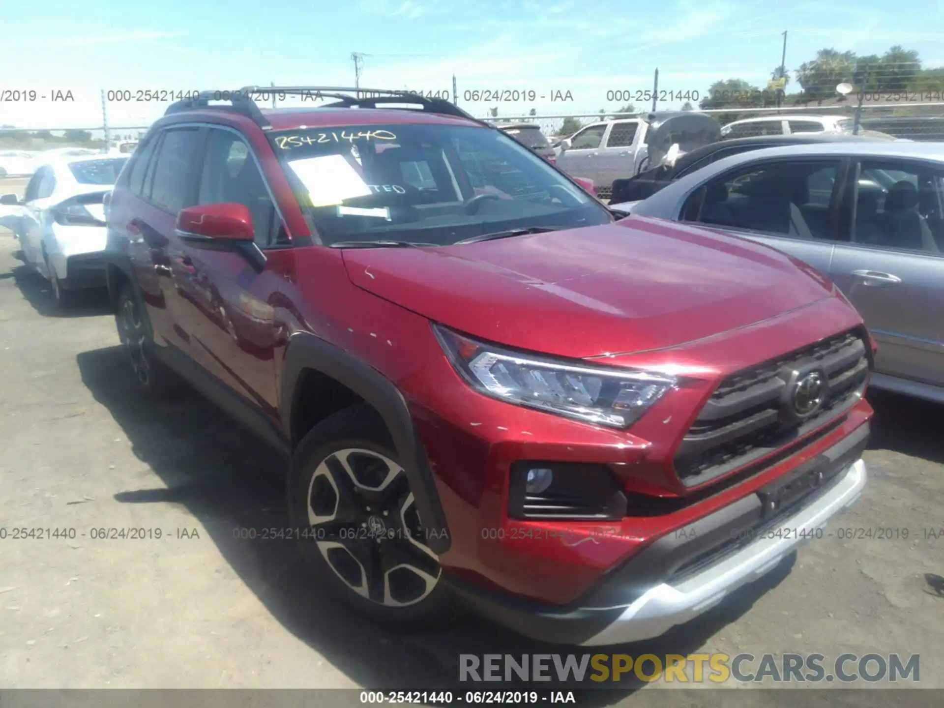 1 Photograph of a damaged car 2T3J1RFV2KW034433 TOYOTA RAV4 2019