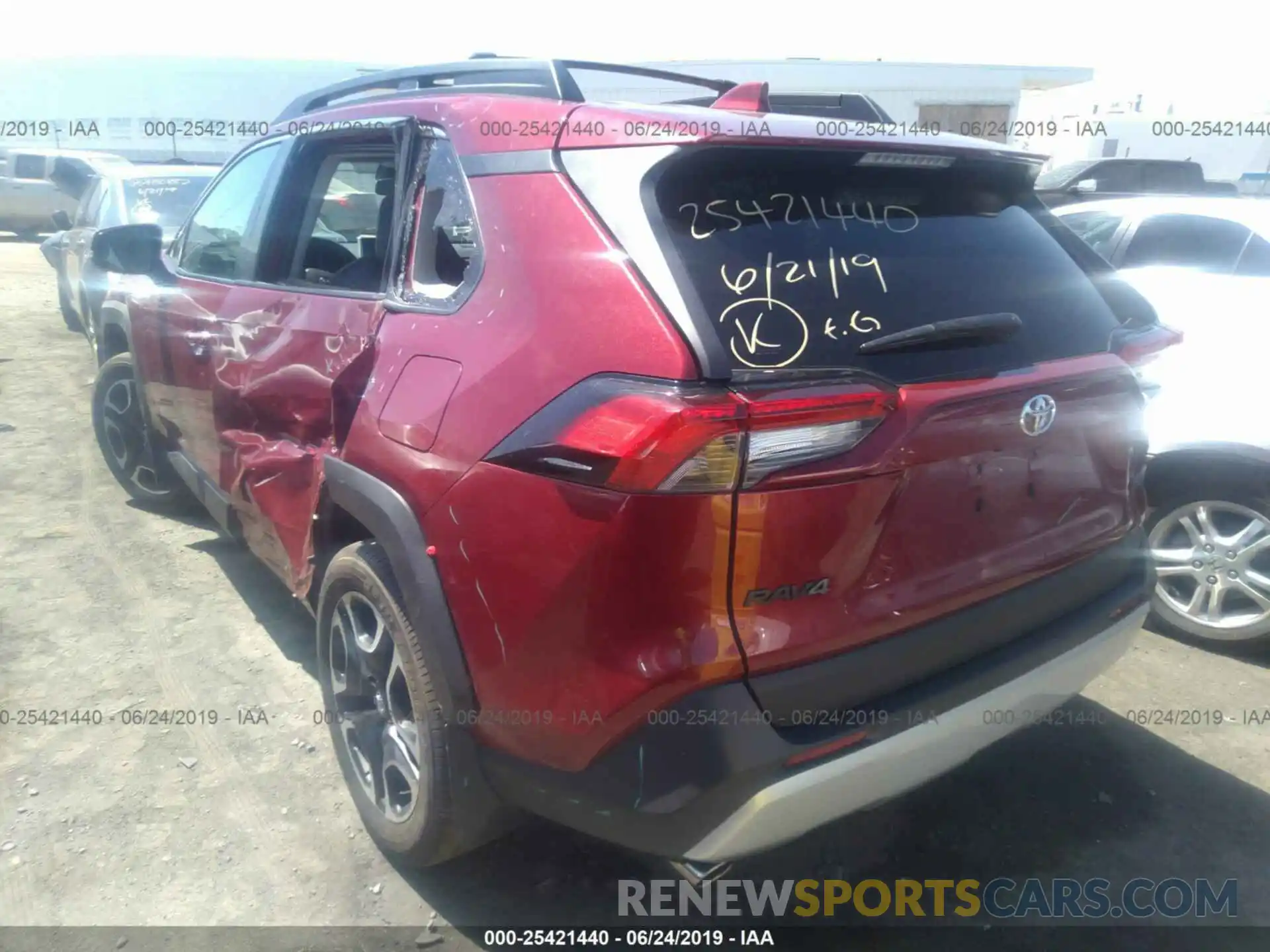 3 Photograph of a damaged car 2T3J1RFV2KW034433 TOYOTA RAV4 2019