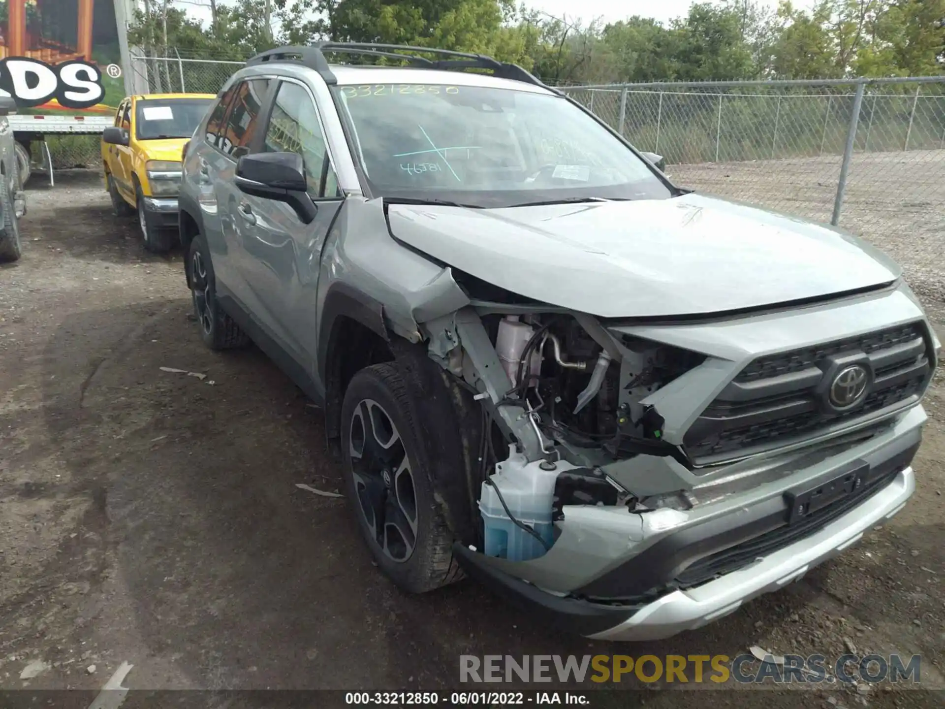 1 Photograph of a damaged car 2T3J1RFV2KW038725 TOYOTA RAV4 2019