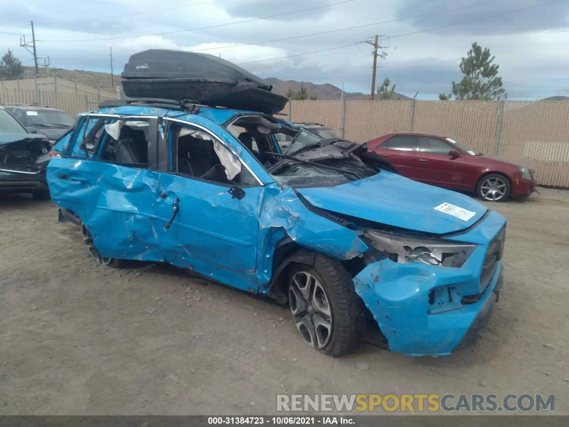 1 Photograph of a damaged car 2T3J1RFV2KW064080 TOYOTA RAV4 2019