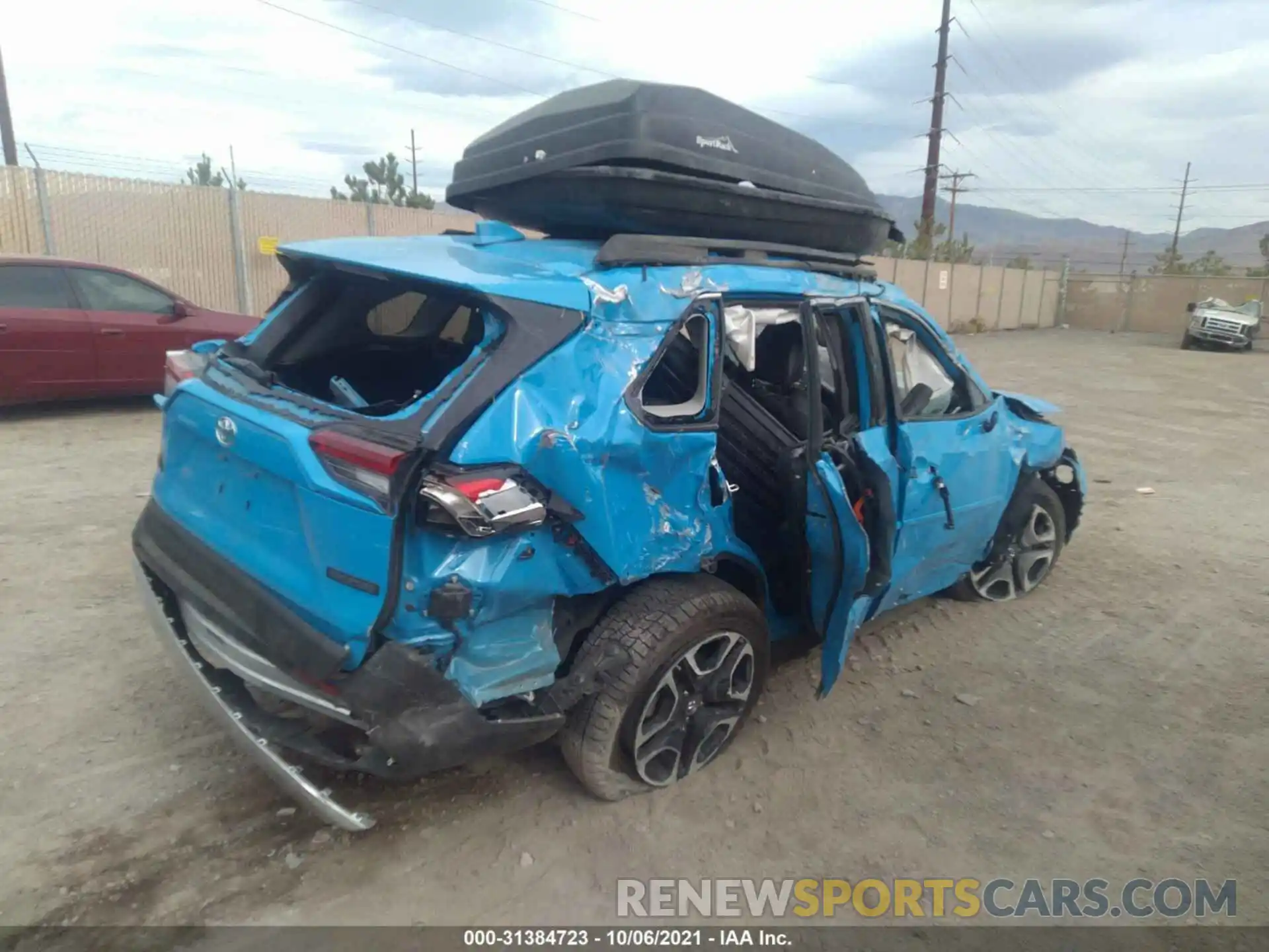 4 Photograph of a damaged car 2T3J1RFV2KW064080 TOYOTA RAV4 2019