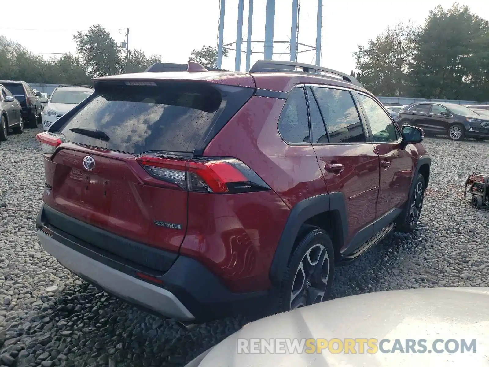 4 Photograph of a damaged car 2T3J1RFV3KC001684 TOYOTA RAV4 2019