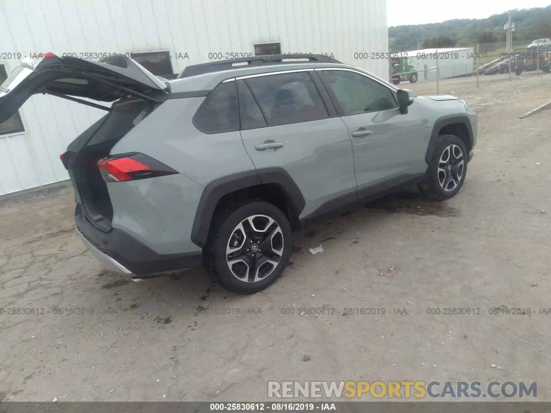 4 Фотография поврежденного автомобиля 2T3J1RFV3KC006514 TOYOTA RAV4 2019