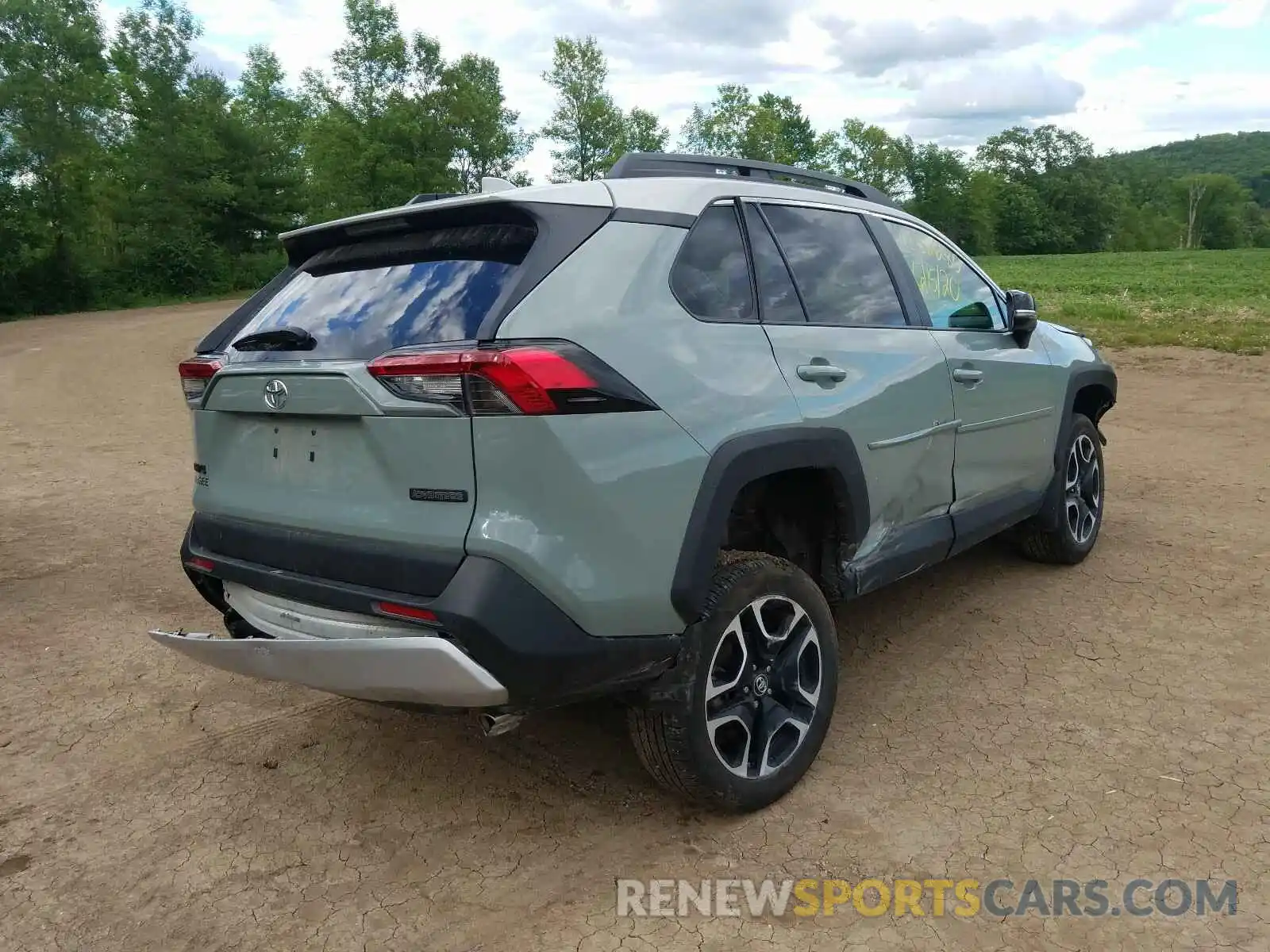 4 Photograph of a damaged car 2T3J1RFV3KC029503 TOYOTA RAV4 2019