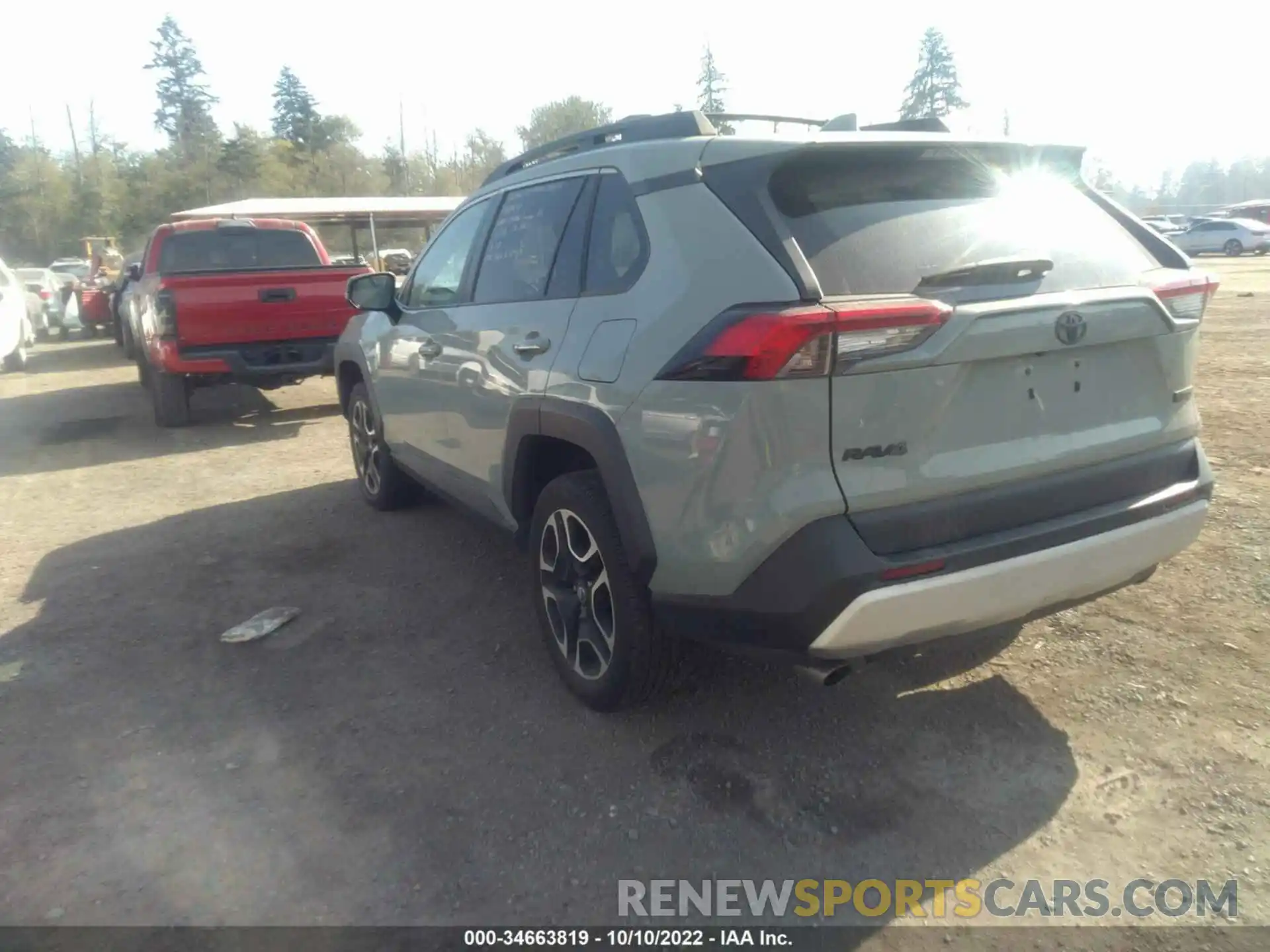 3 Photograph of a damaged car 2T3J1RFV3KC032420 TOYOTA RAV4 2019