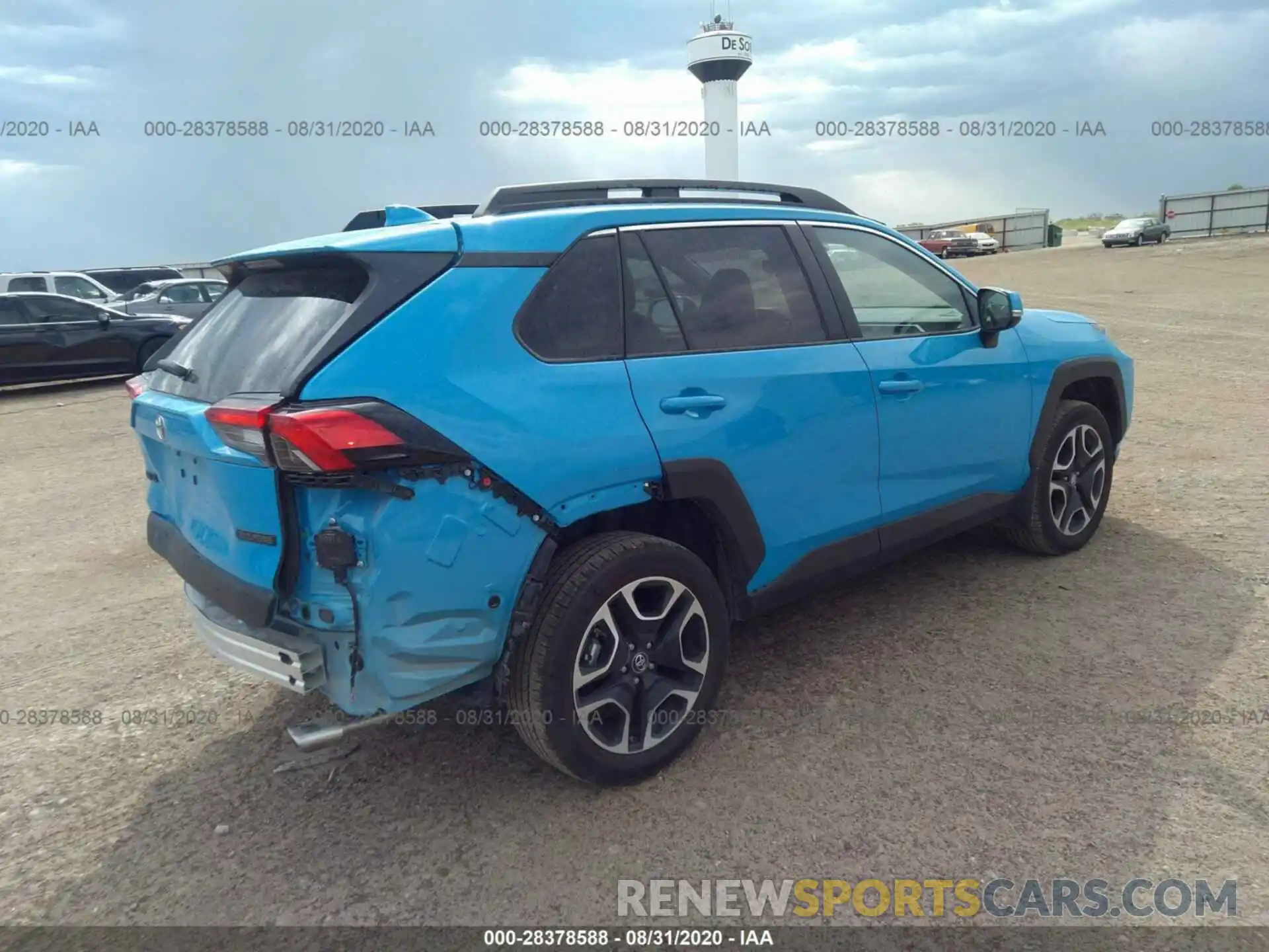 4 Photograph of a damaged car 2T3J1RFV3KC059195 TOYOTA RAV4 2019