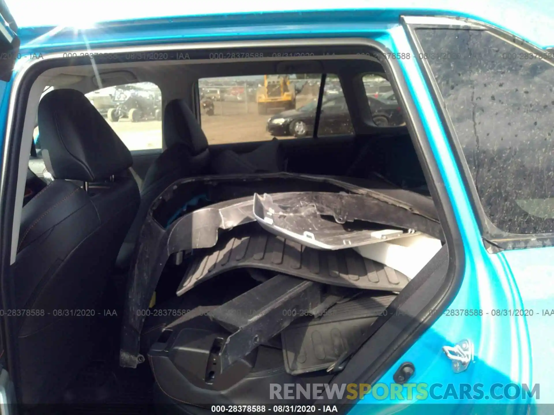 8 Photograph of a damaged car 2T3J1RFV3KC059195 TOYOTA RAV4 2019