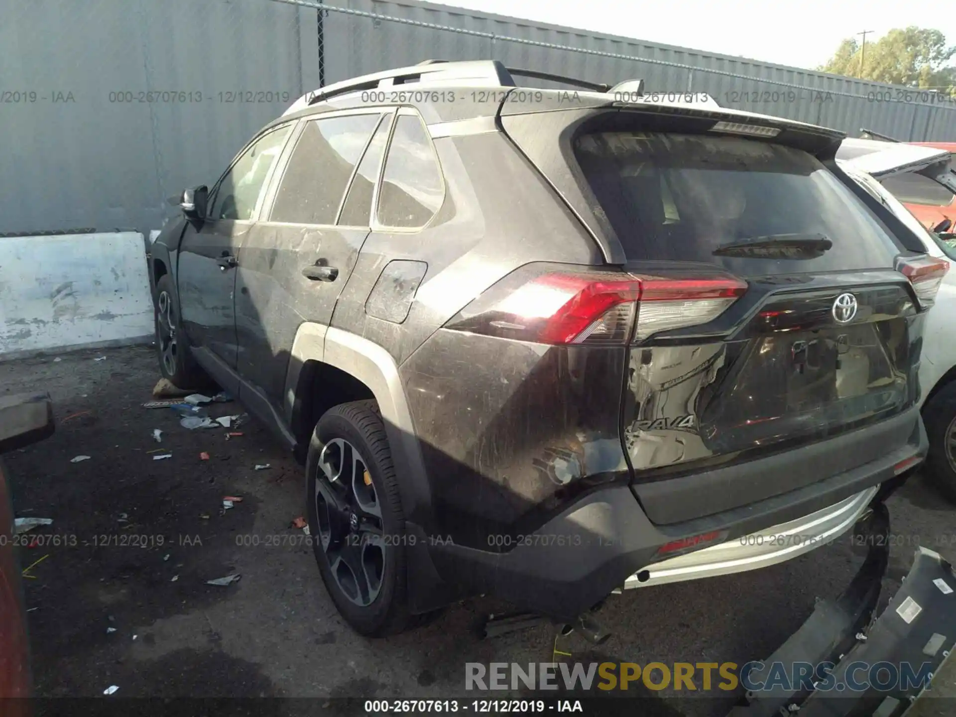 3 Photograph of a damaged car 2T3J1RFV3KW006219 TOYOTA RAV4 2019