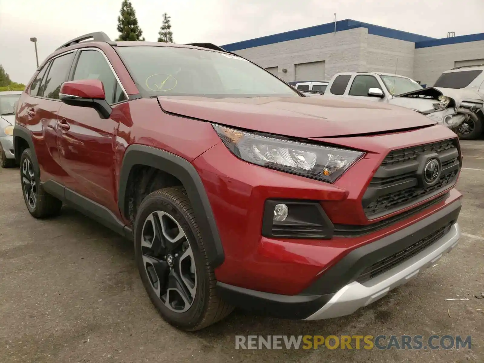 1 Photograph of a damaged car 2T3J1RFV3KW007693 TOYOTA RAV4 2019