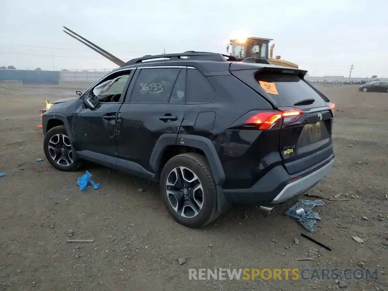 3 Фотография поврежденного автомобиля 2T3J1RFV3KW009640 TOYOTA RAV4 2019