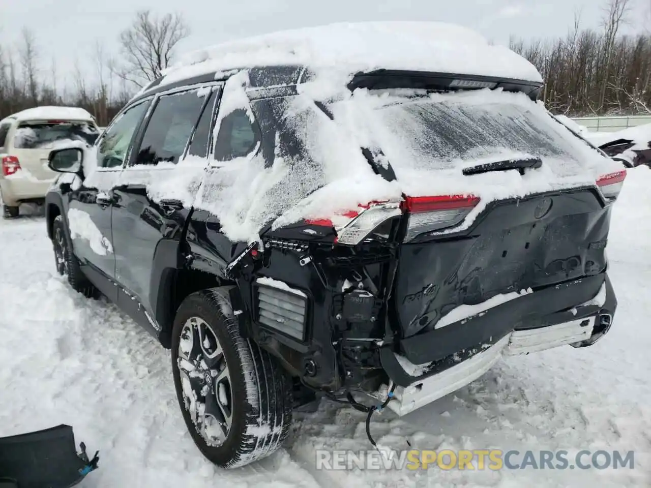 3 Photograph of a damaged car 2T3J1RFV3KW011453 TOYOTA RAV4 2019