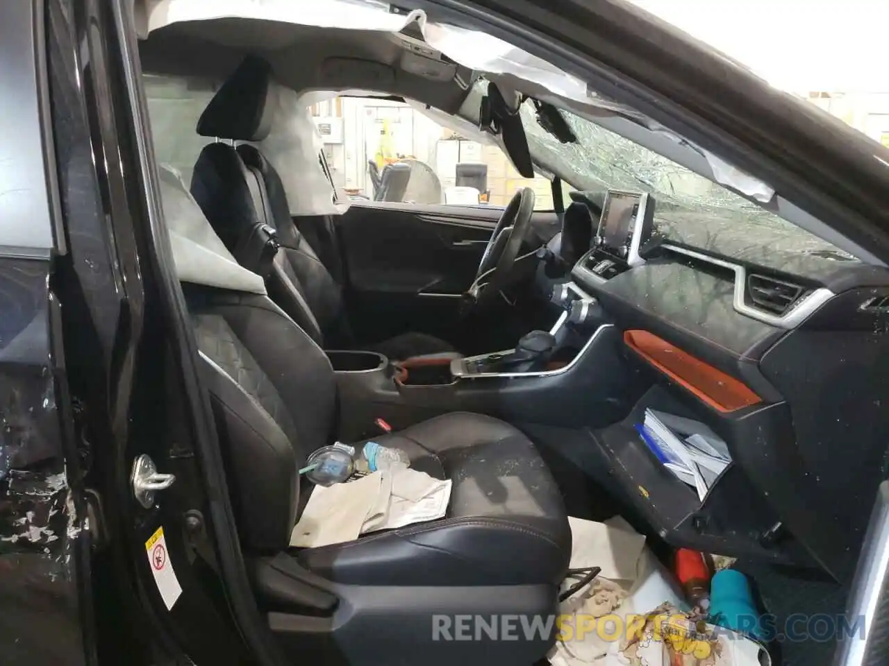 5 Photograph of a damaged car 2T3J1RFV3KW016488 TOYOTA RAV4 2019