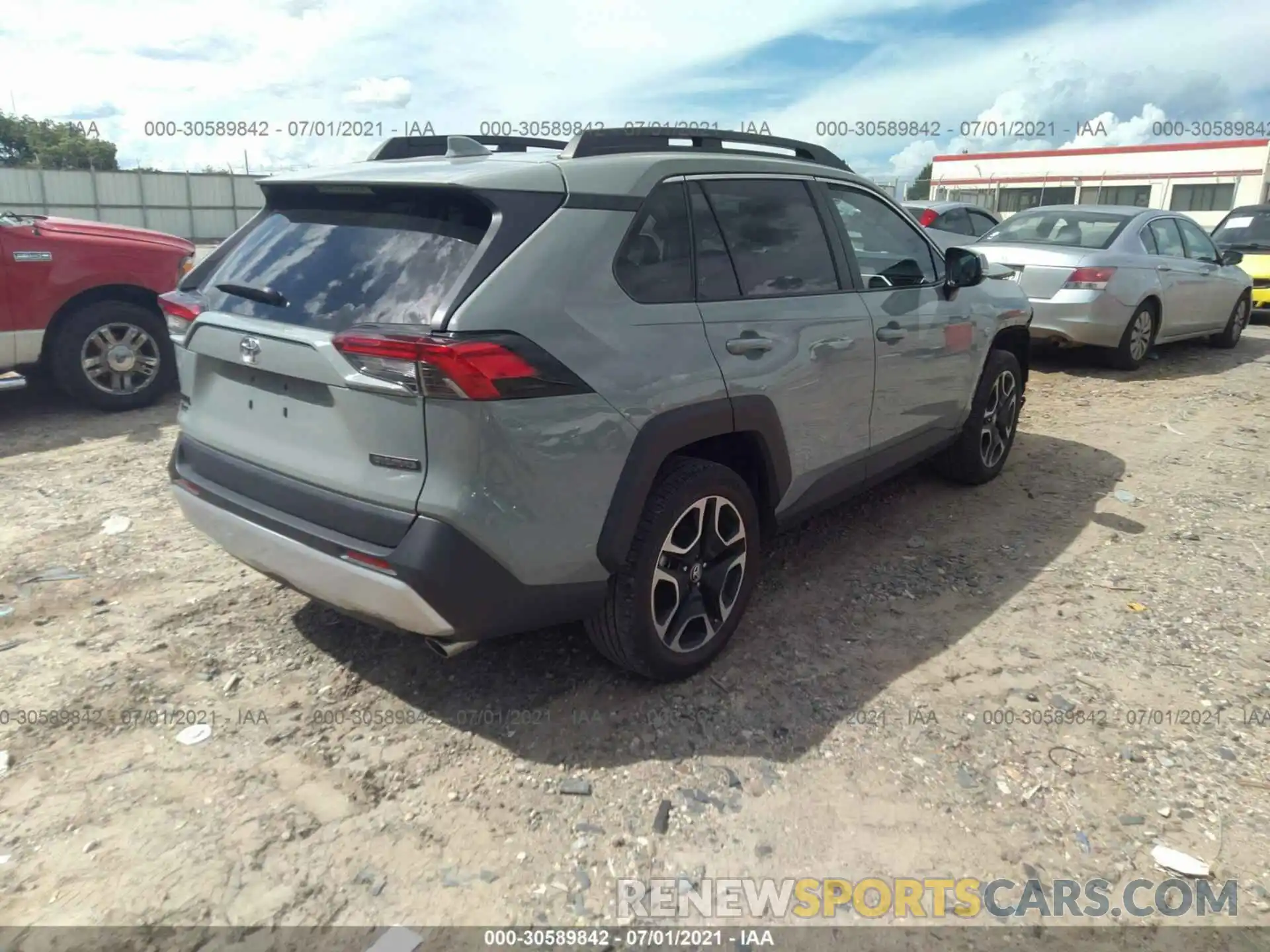 4 Photograph of a damaged car 2T3J1RFV3KW029368 TOYOTA RAV4 2019