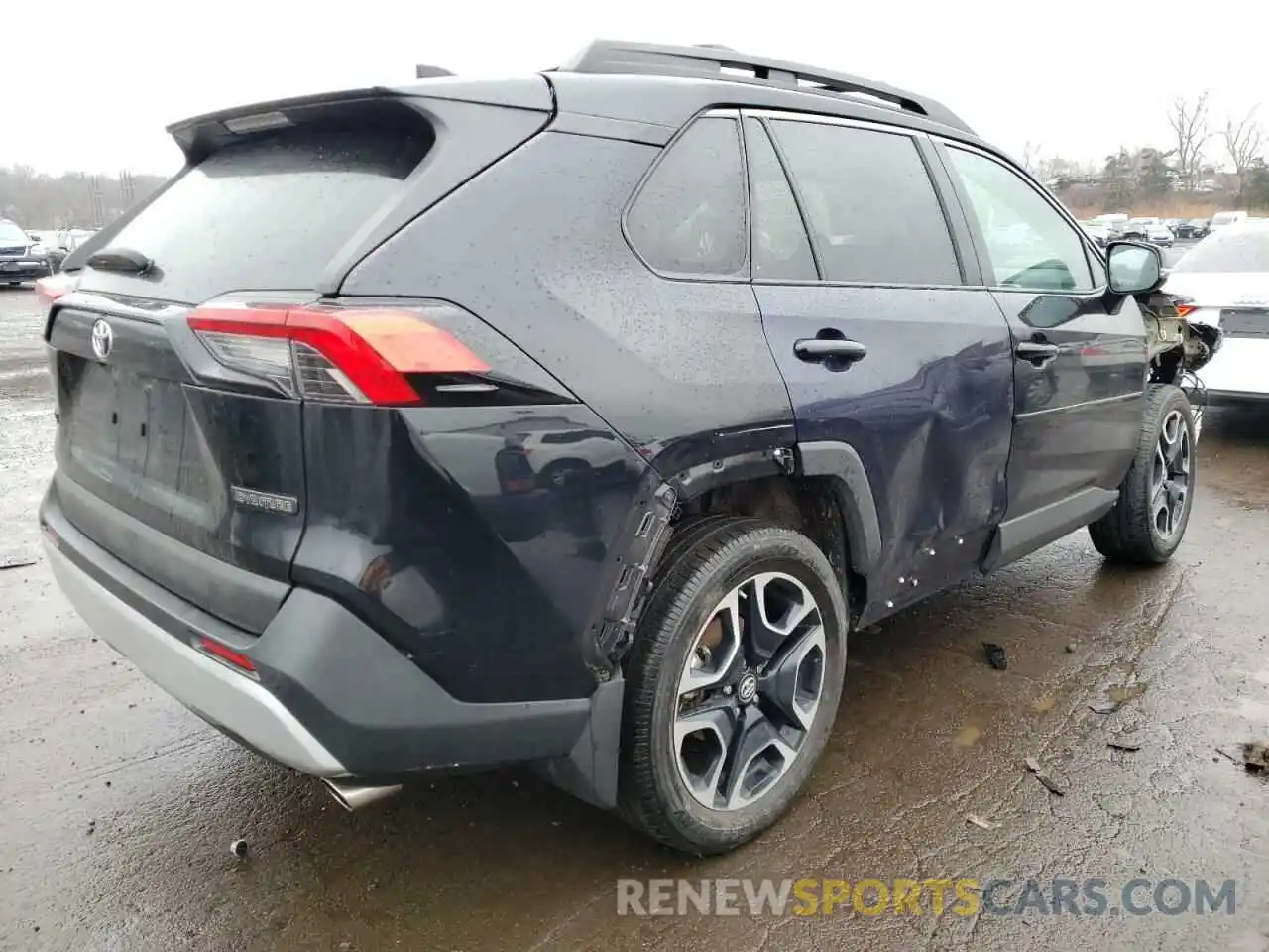 4 Photograph of a damaged car 2T3J1RFV3KW038796 TOYOTA RAV4 2019