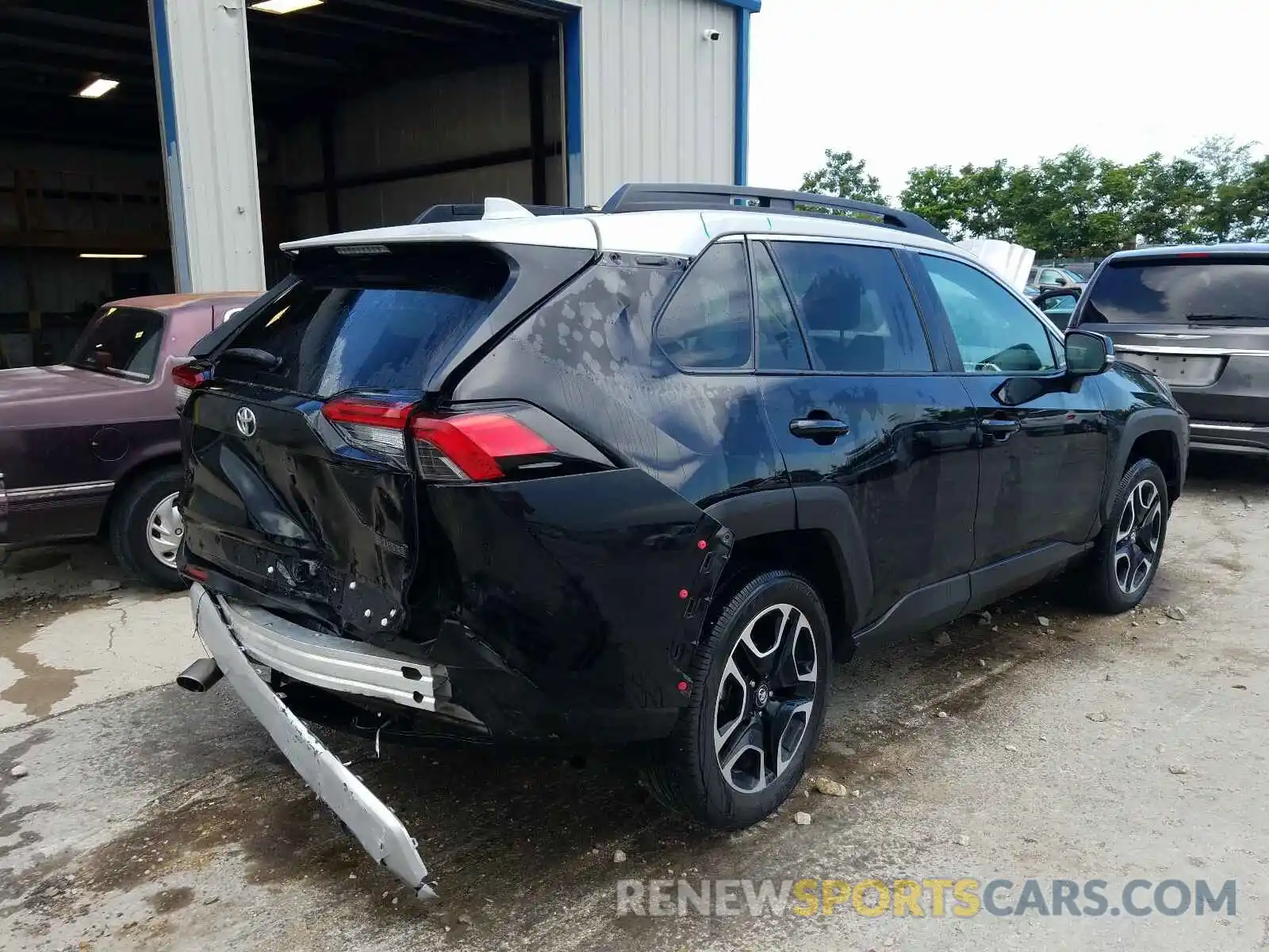 4 Photograph of a damaged car 2T3J1RFV4KC002410 TOYOTA RAV4 2019