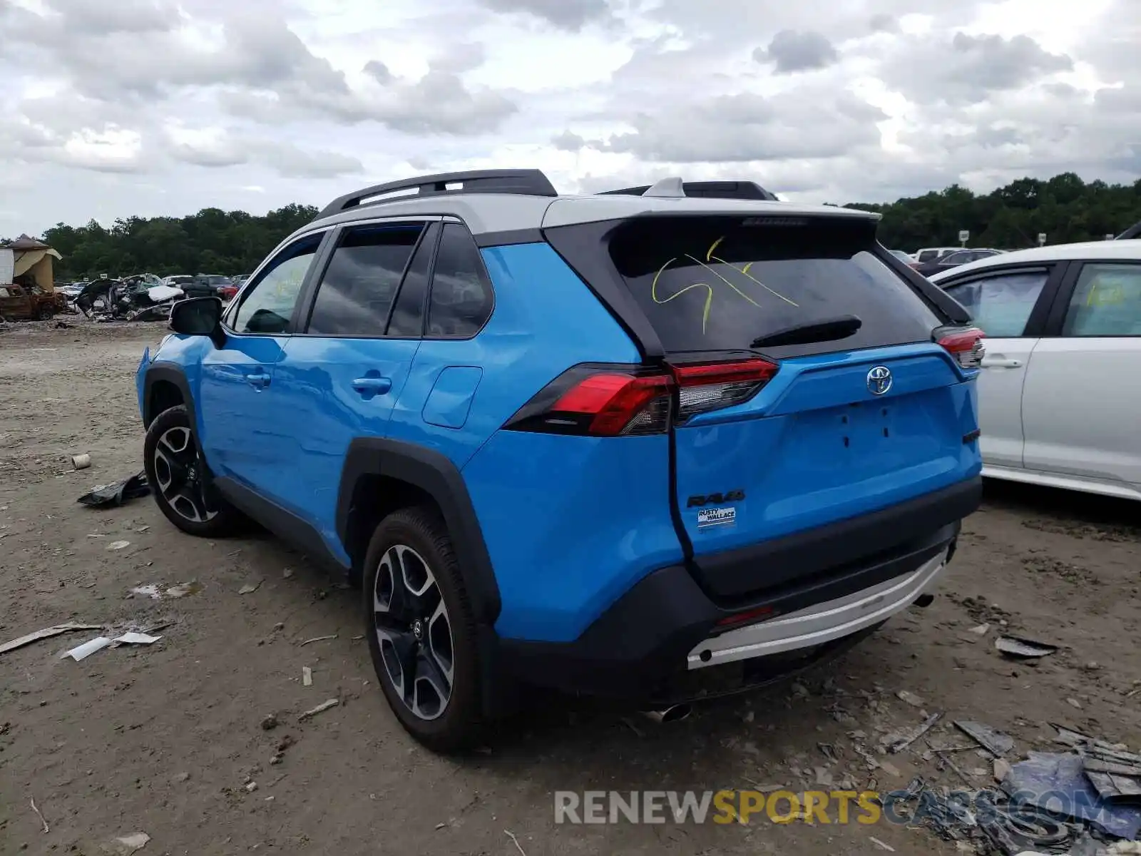 3 Photograph of a damaged car 2T3J1RFV4KC012595 TOYOTA RAV4 2019