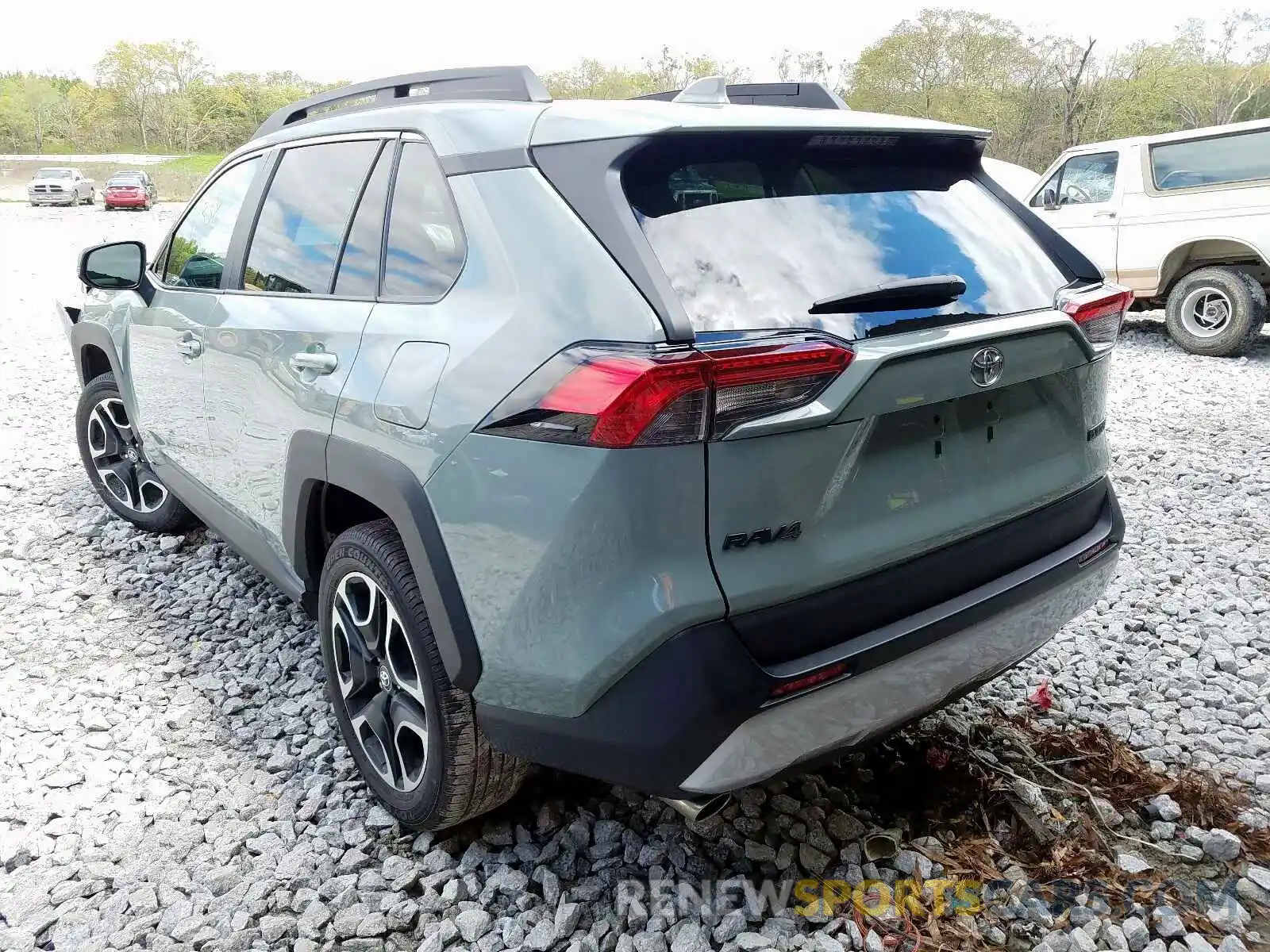 3 Photograph of a damaged car 2T3J1RFV4KC024164 TOYOTA RAV4 2019