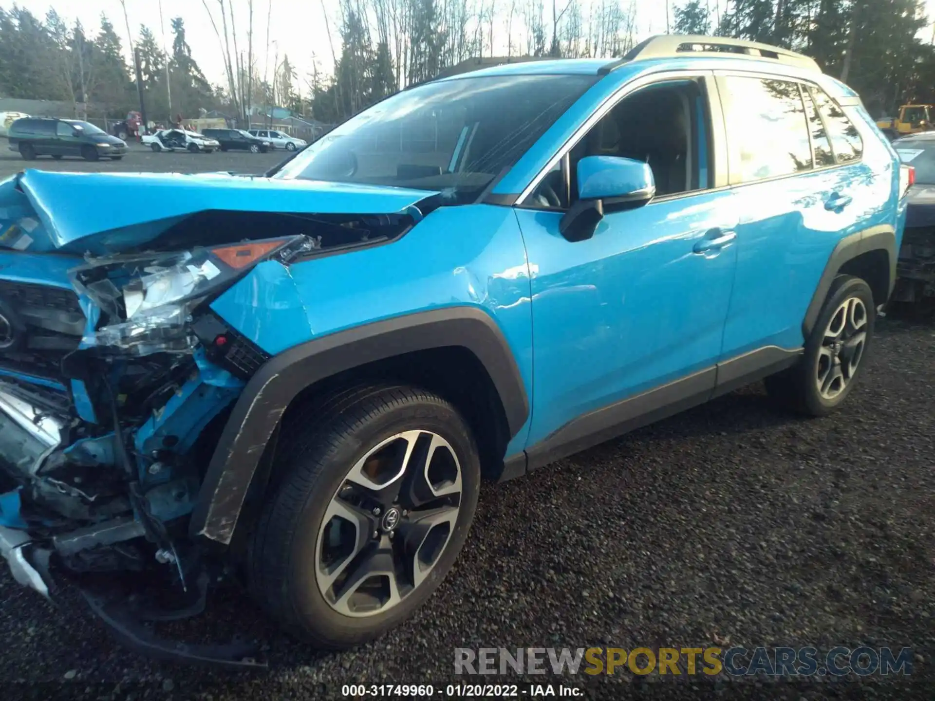 2 Фотография поврежденного автомобиля 2T3J1RFV4KC035715 TOYOTA RAV4 2019