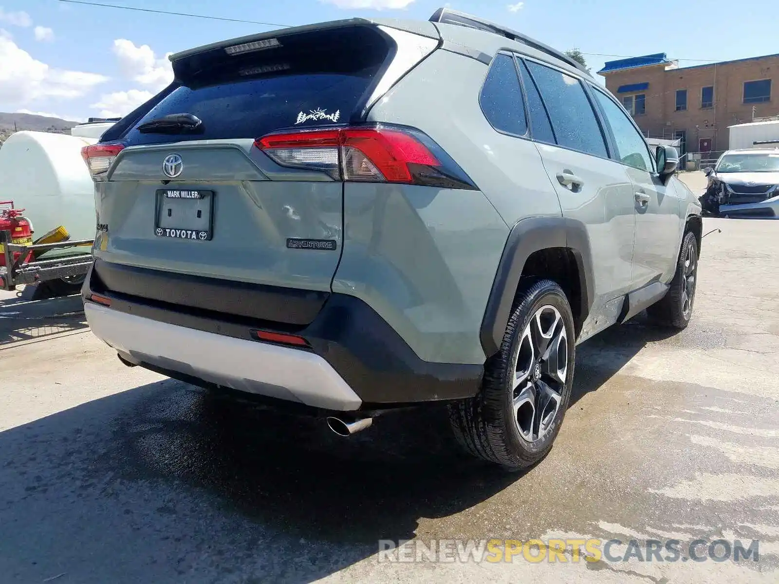 4 Photograph of a damaged car 2T3J1RFV4KC038114 TOYOTA RAV4 2019