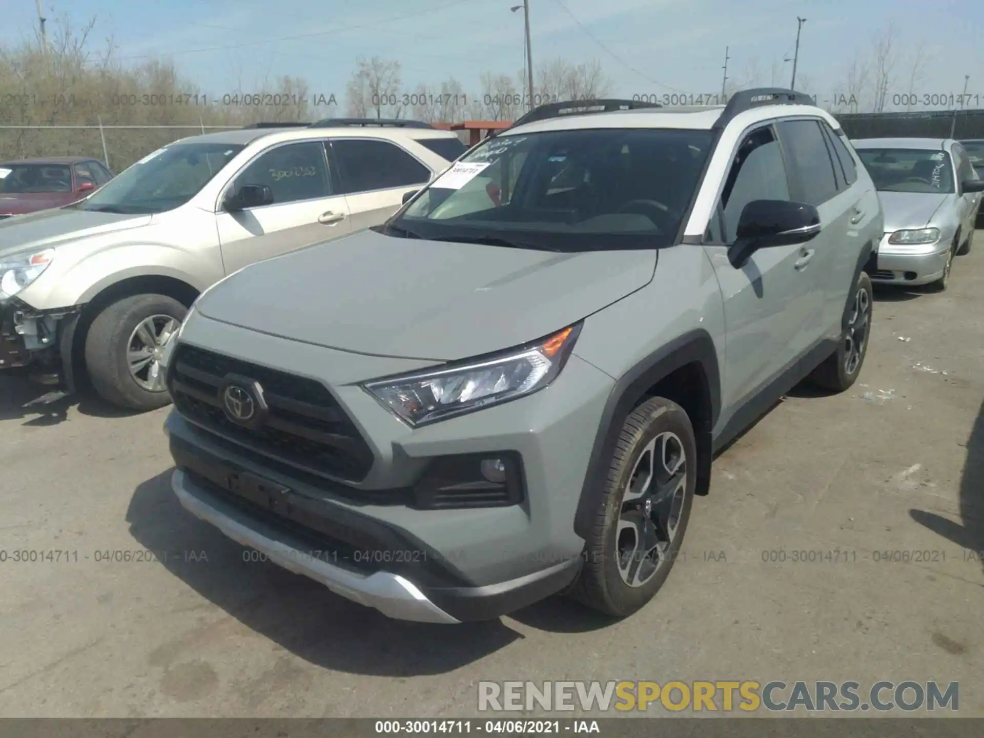 2 Фотография поврежденного автомобиля 2T3J1RFV4KW011171 TOYOTA RAV4 2019