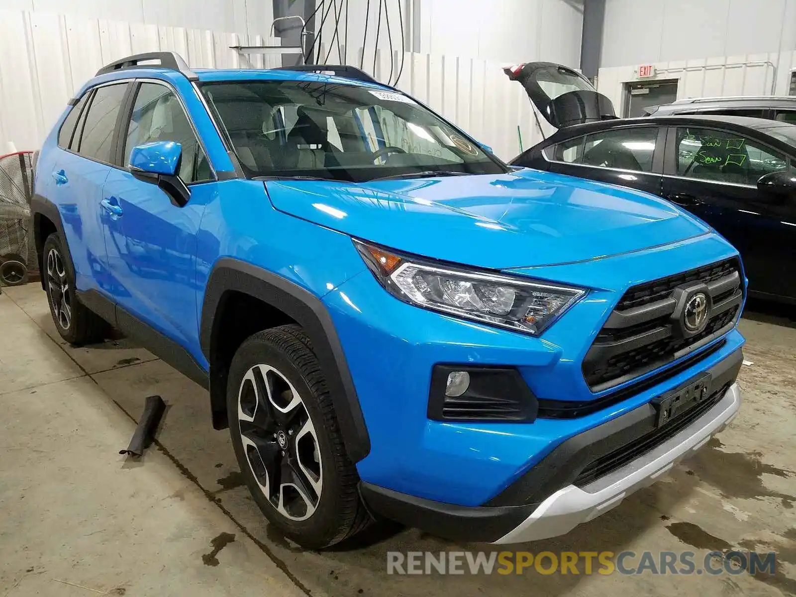 1 Photograph of a damaged car 2T3J1RFV4KW011879 TOYOTA RAV4 2019