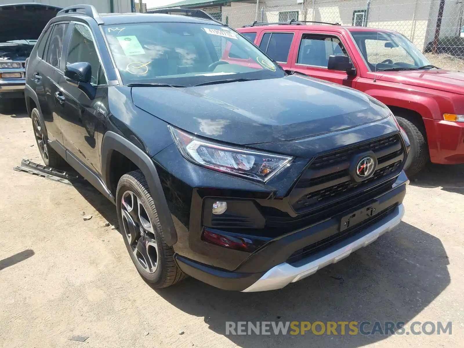 1 Фотография поврежденного автомобиля 2T3J1RFV4KW012885 TOYOTA RAV4 2019