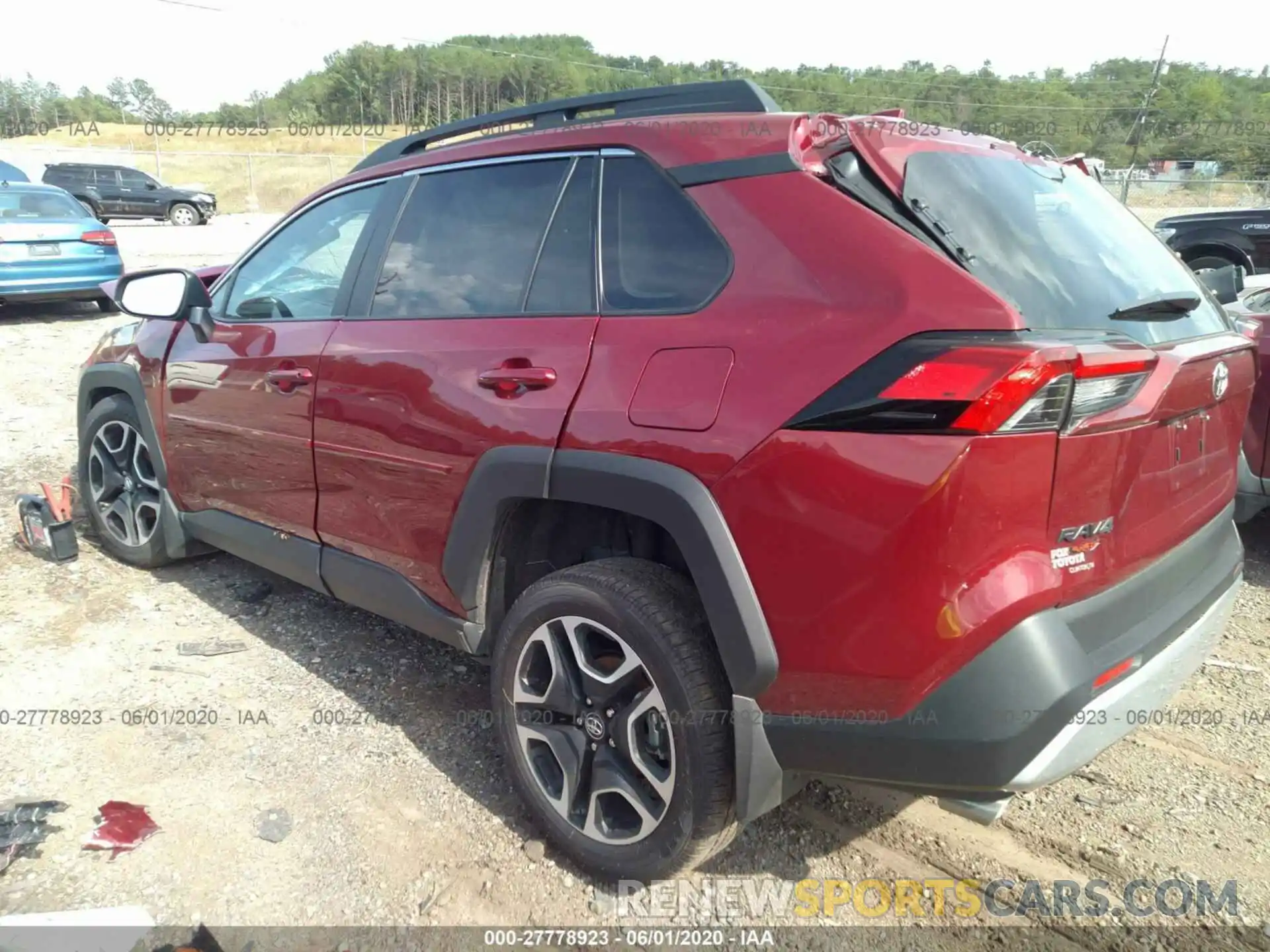 3 Photograph of a damaged car 2T3J1RFV4KW015785 TOYOTA RAV4 2019