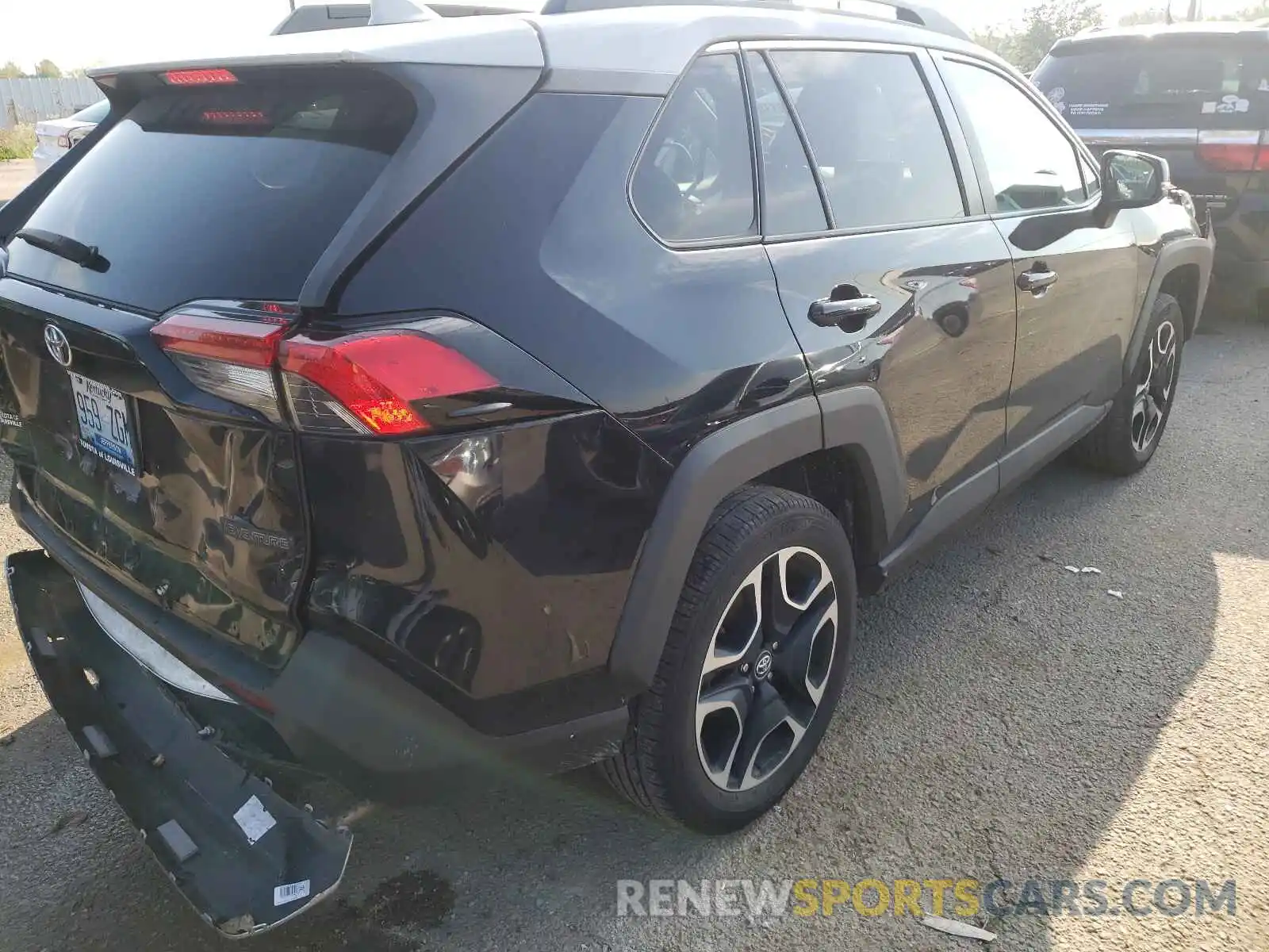 4 Фотография поврежденного автомобиля 2T3J1RFV4KW027516 TOYOTA RAV4 2019