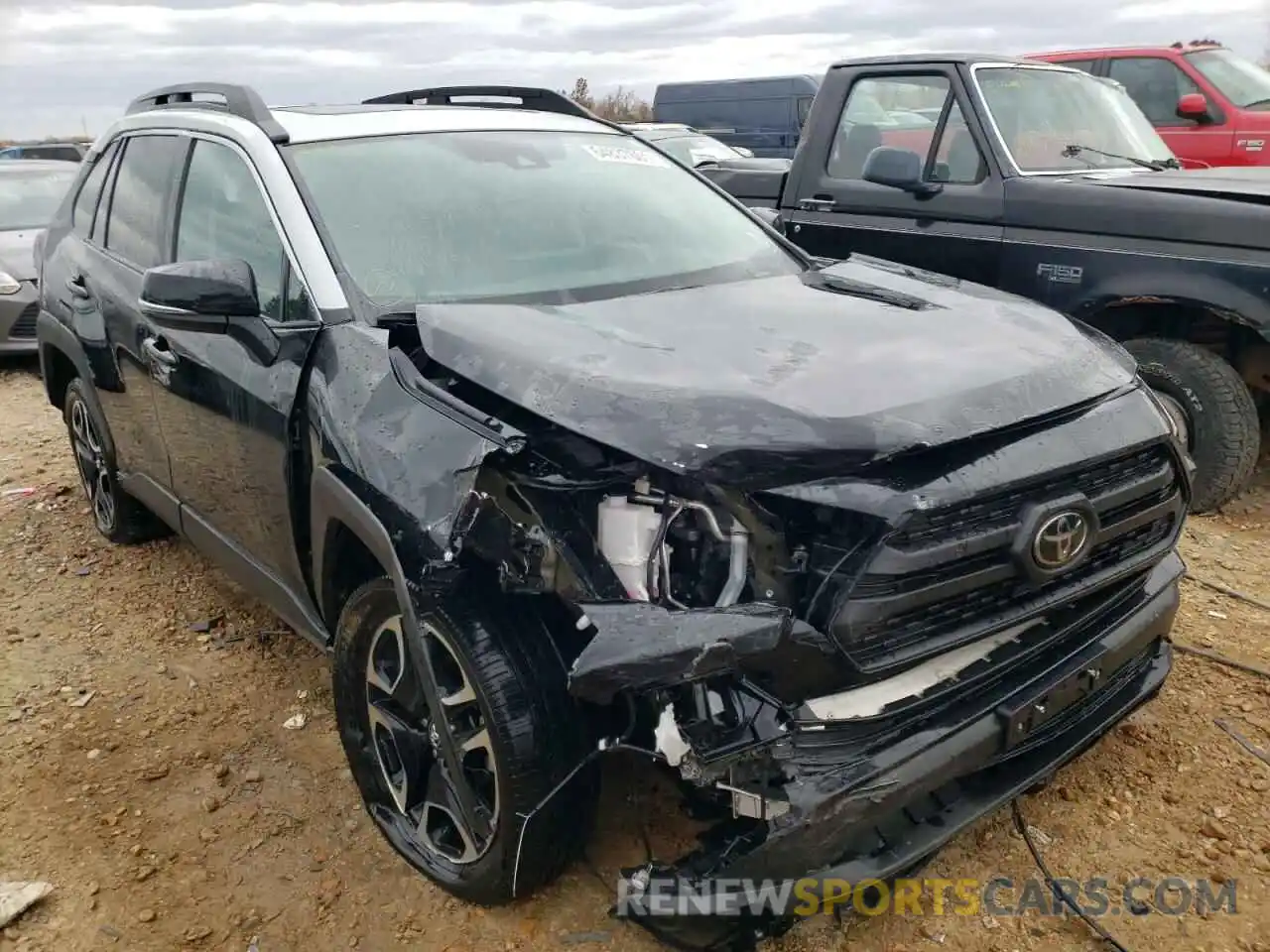 1 Photograph of a damaged car 2T3J1RFV5KC018907 TOYOTA RAV4 2019