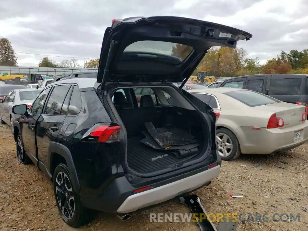 3 Photograph of a damaged car 2T3J1RFV5KC018907 TOYOTA RAV4 2019