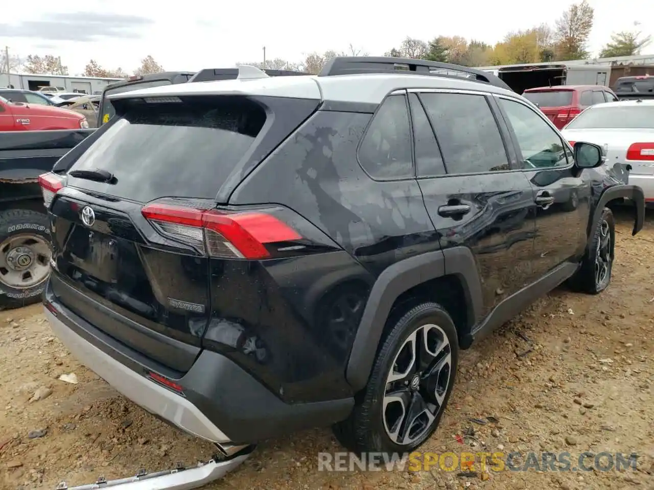 4 Photograph of a damaged car 2T3J1RFV5KC018907 TOYOTA RAV4 2019