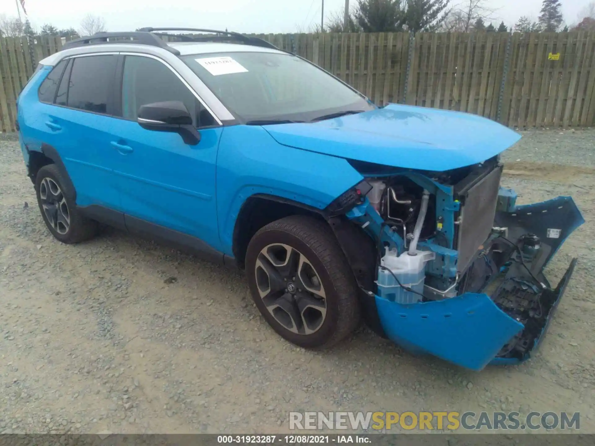 1 Photograph of a damaged car 2T3J1RFV5KC038722 TOYOTA RAV4 2019