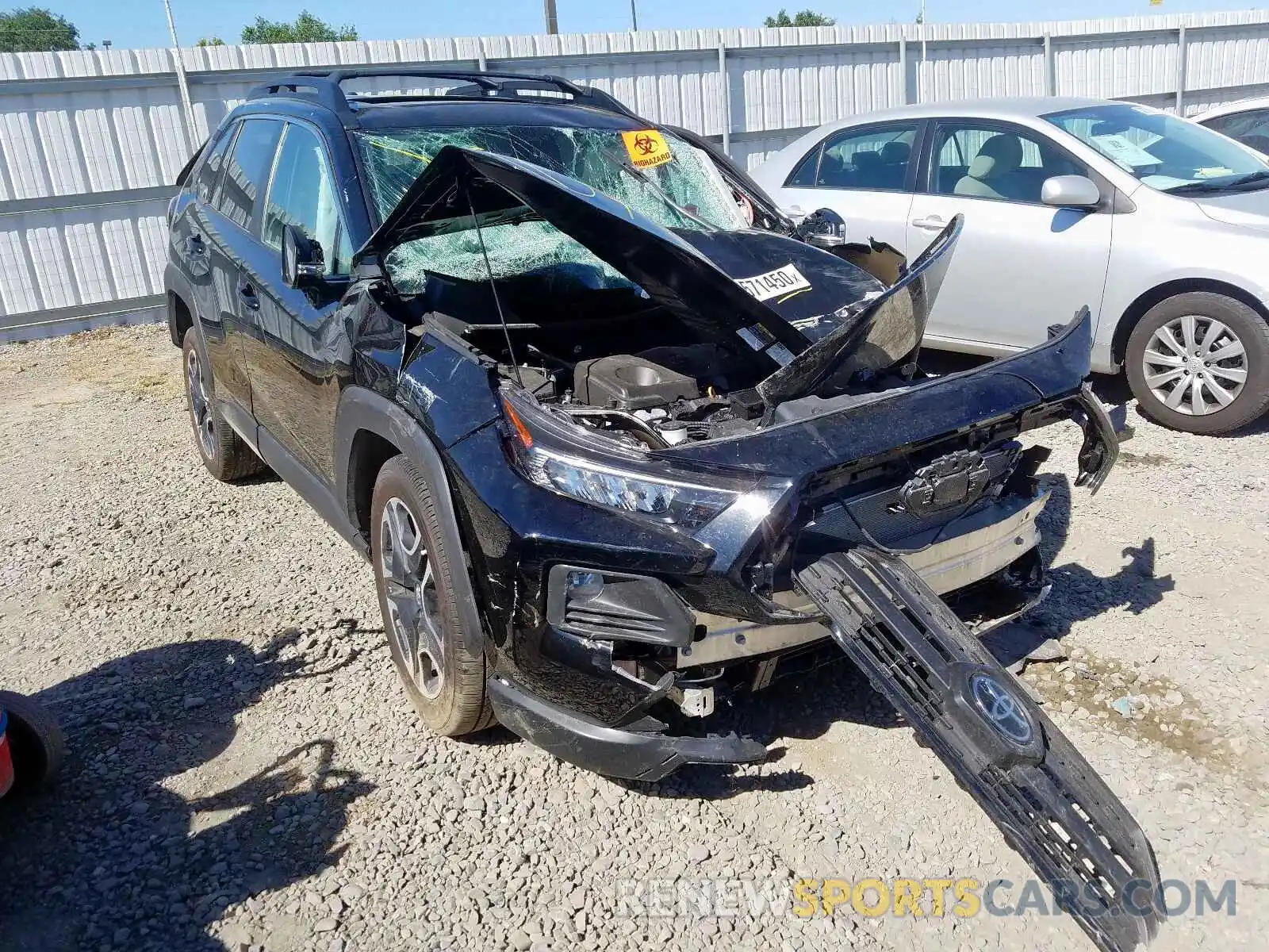 1 Photograph of a damaged car 2T3J1RFV5KW001412 TOYOTA RAV4 2019