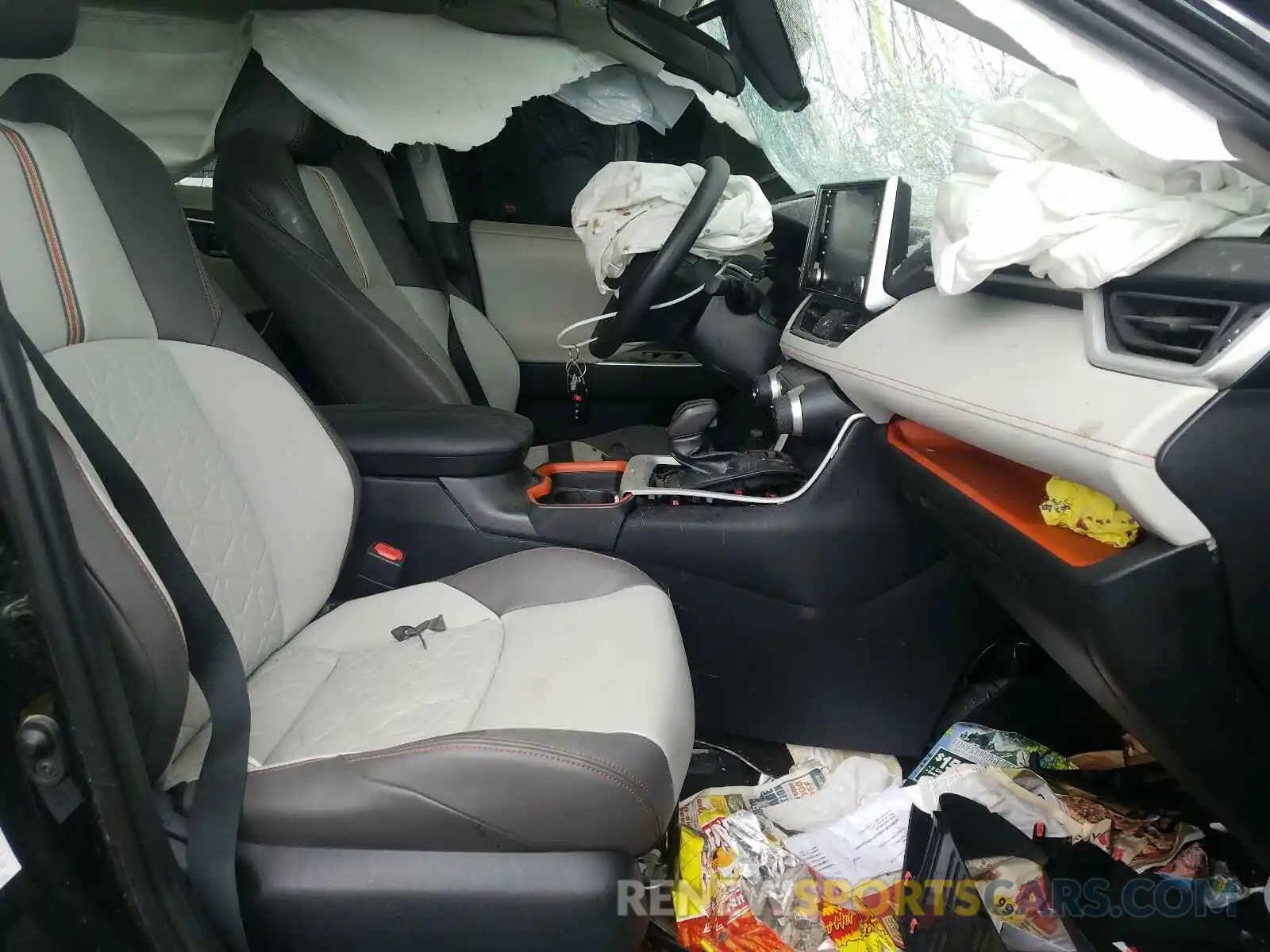 5 Photograph of a damaged car 2T3J1RFV5KW001412 TOYOTA RAV4 2019