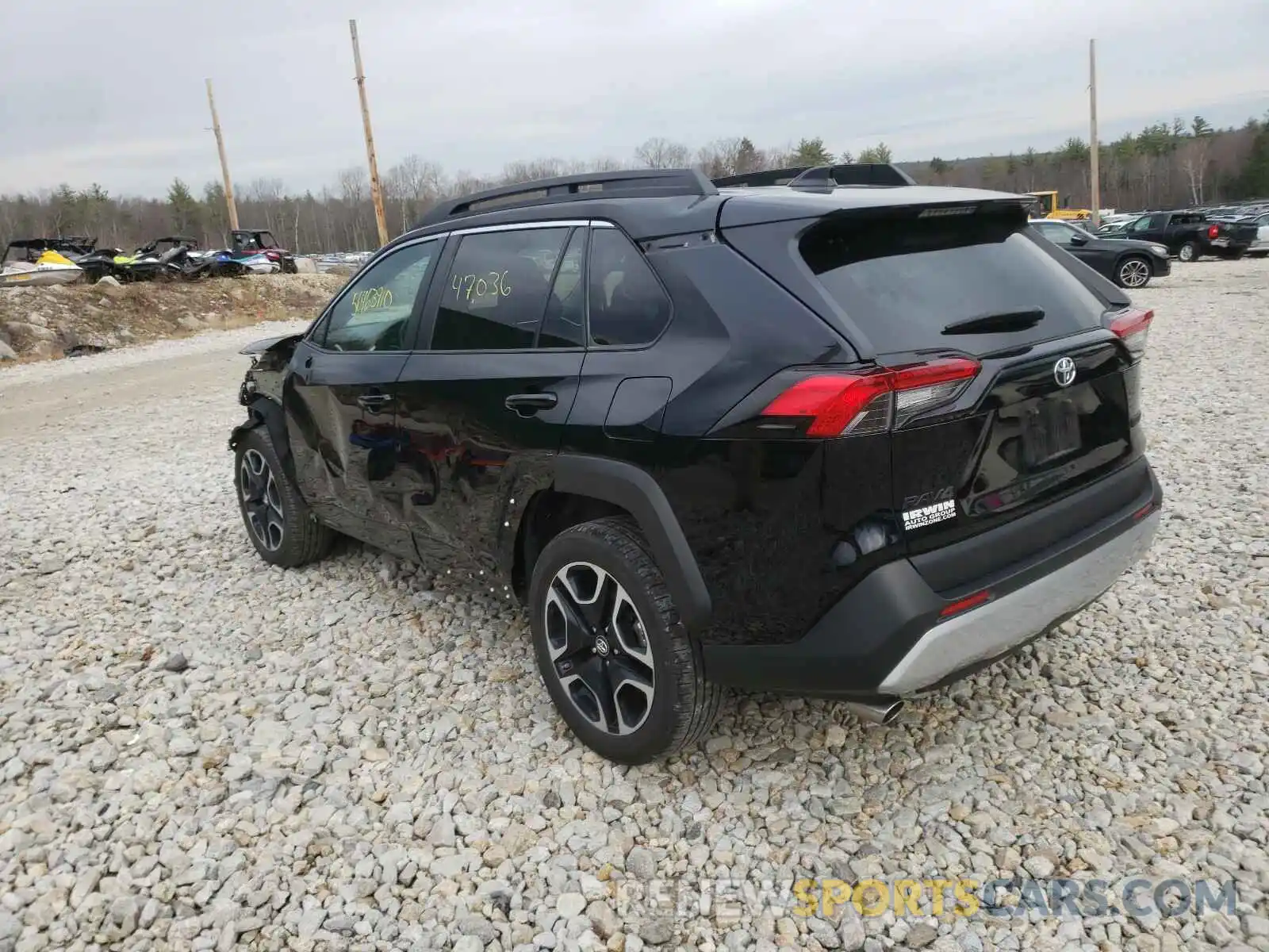 3 Фотография поврежденного автомобиля 2T3J1RFV5KW008425 TOYOTA RAV4 2019