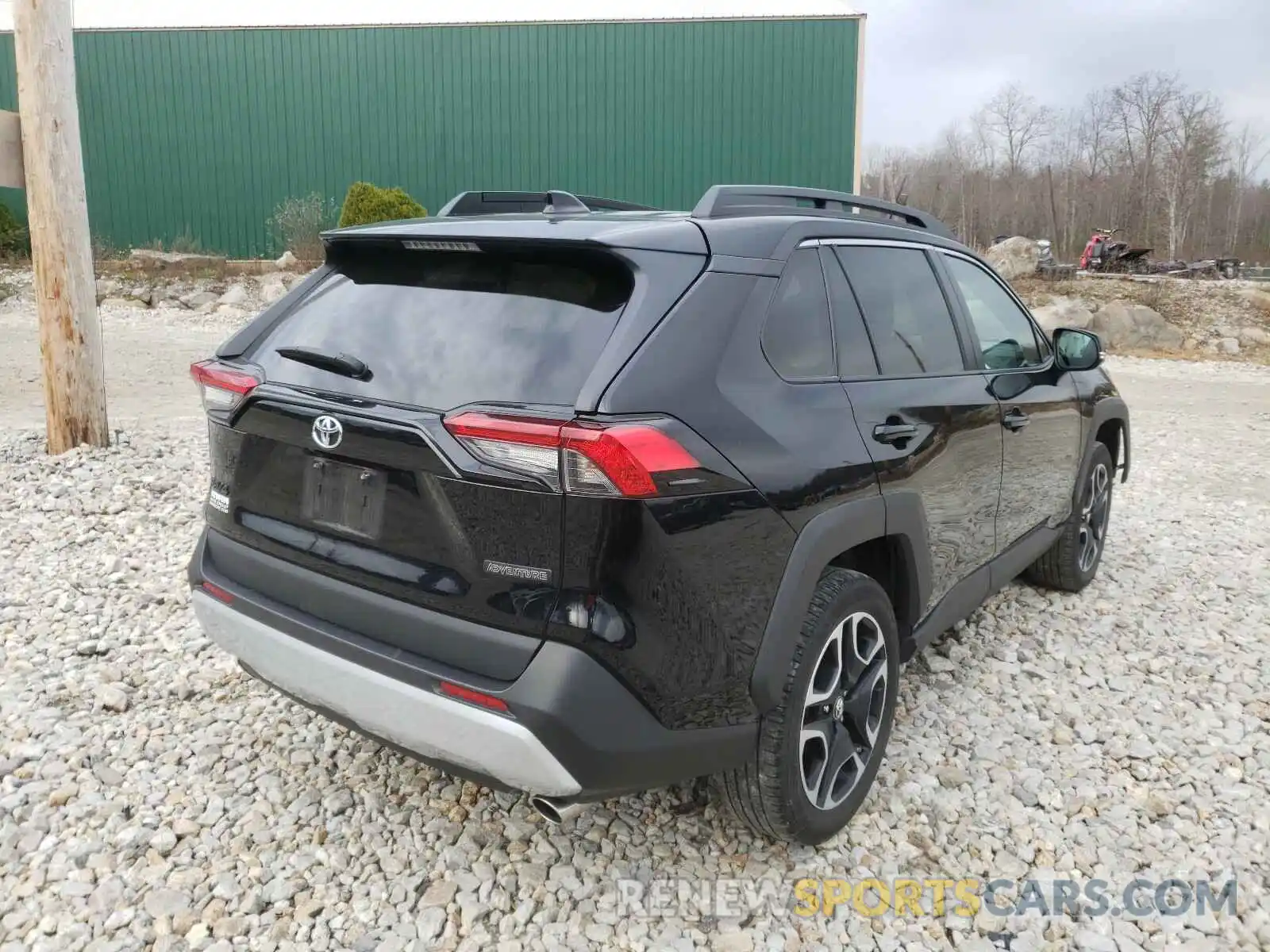 4 Photograph of a damaged car 2T3J1RFV5KW008425 TOYOTA RAV4 2019