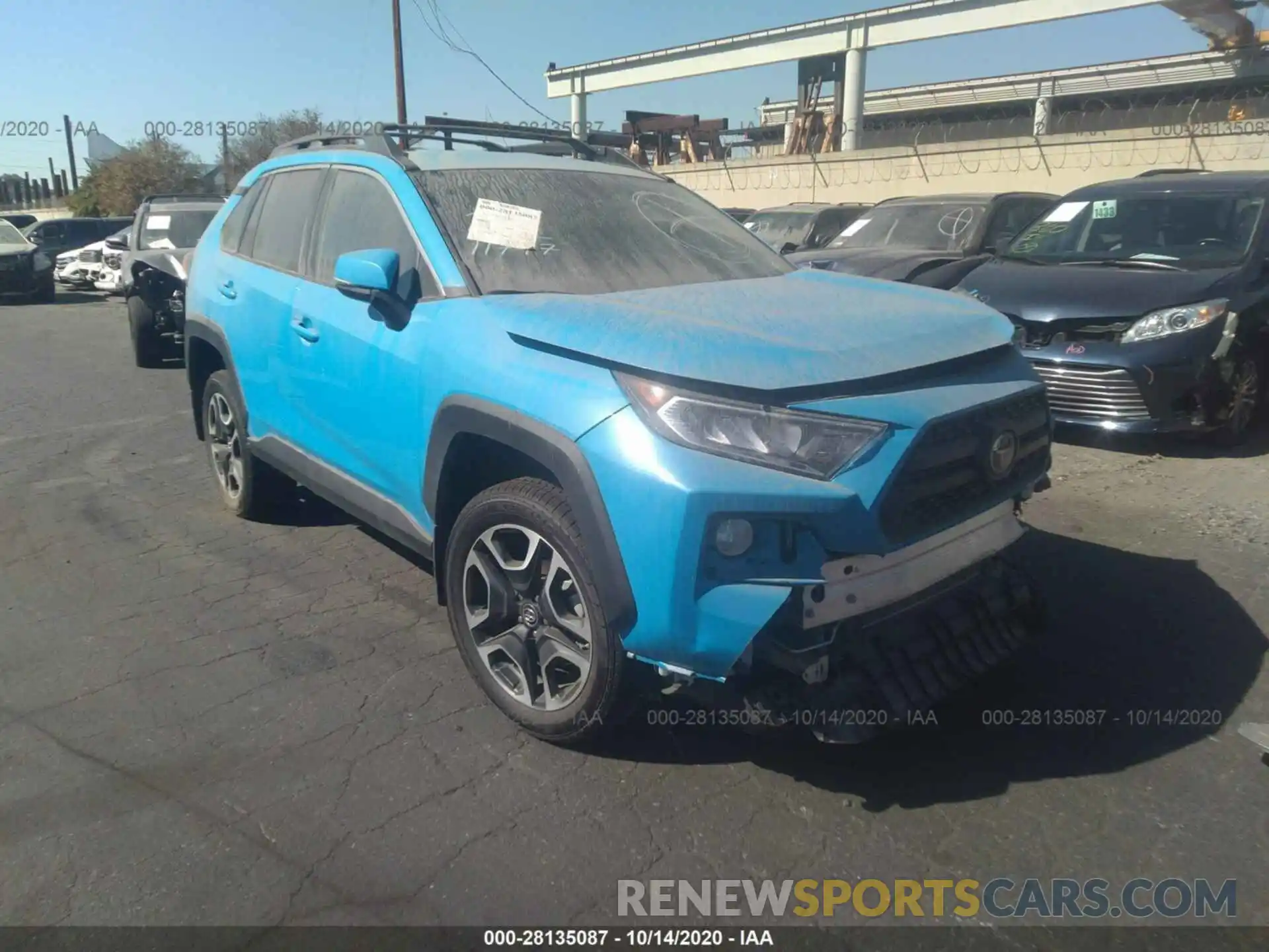 1 Photograph of a damaged car 2T3J1RFV5KW014595 TOYOTA RAV4 2019