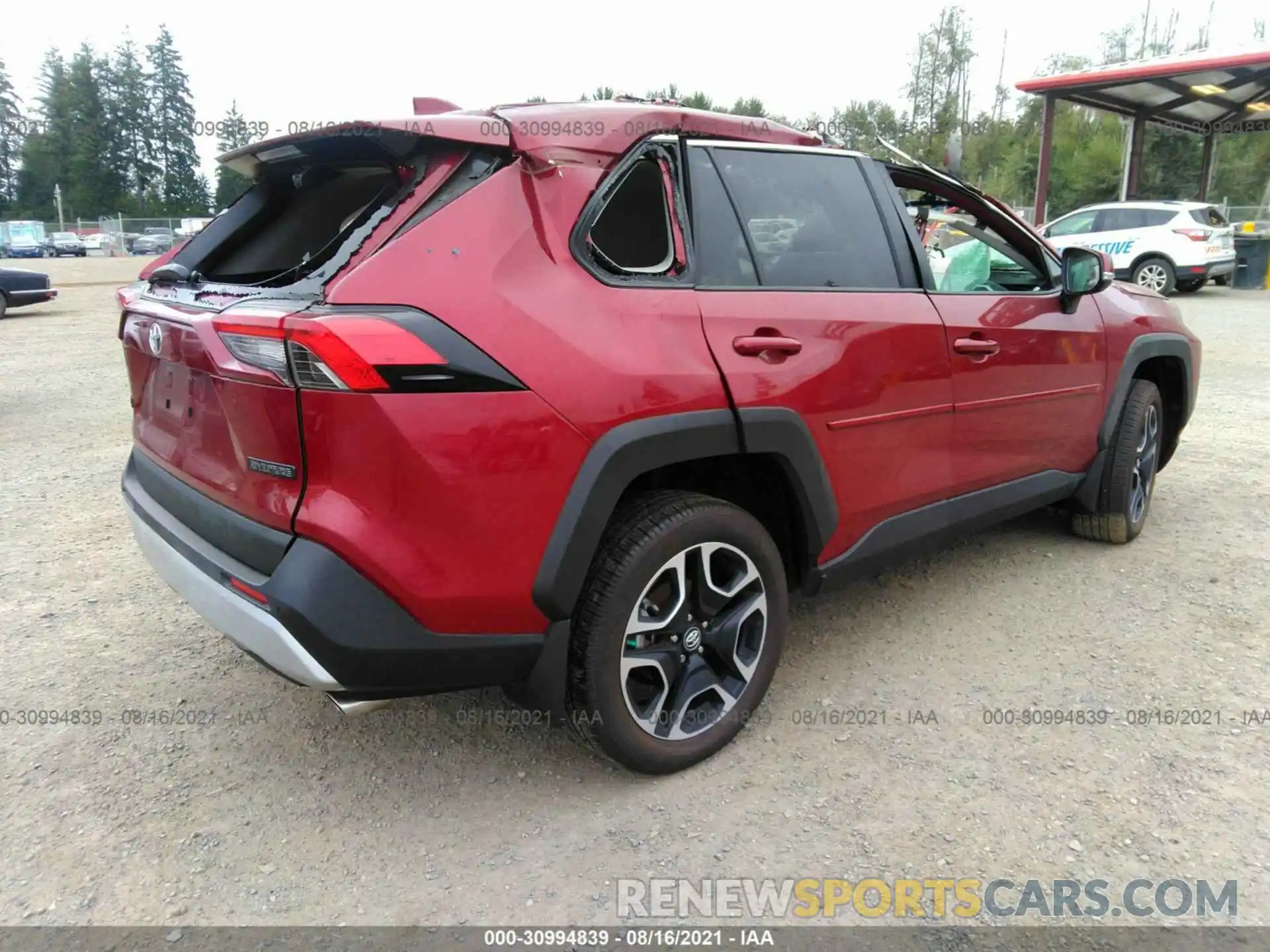 4 Photograph of a damaged car 2T3J1RFV5KW018369 TOYOTA RAV4 2019