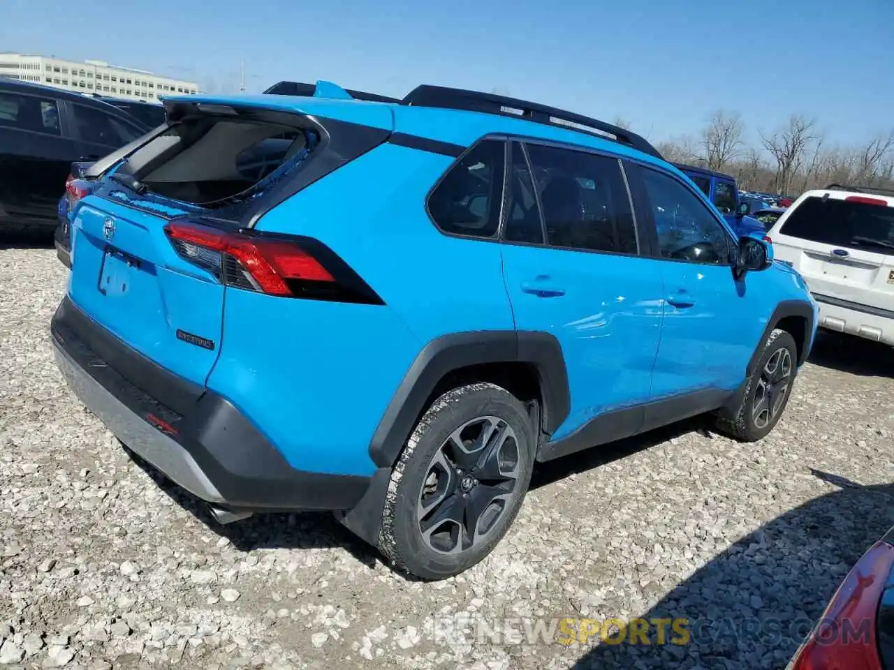 3 Фотография поврежденного автомобиля 2T3J1RFV5KW026259 TOYOTA RAV4 2019