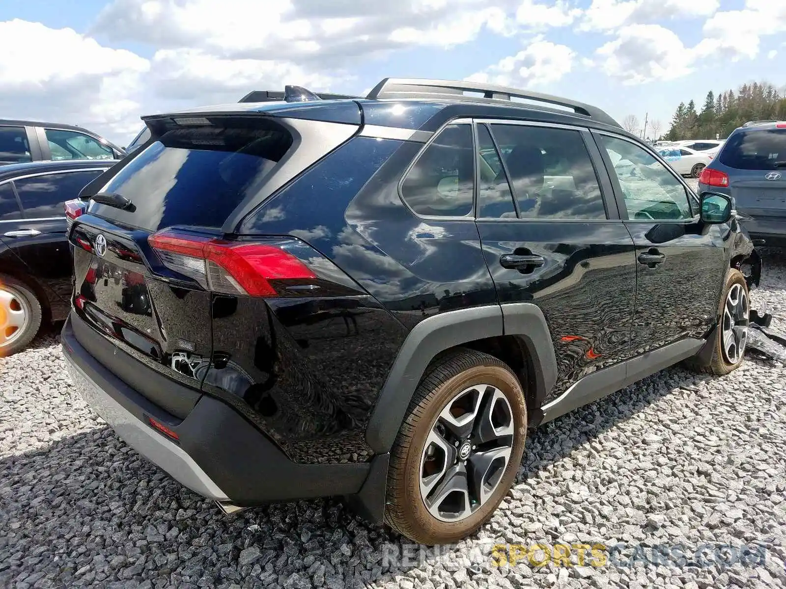 4 Фотография поврежденного автомобиля 2T3J1RFV5KW035866 TOYOTA RAV4 2019