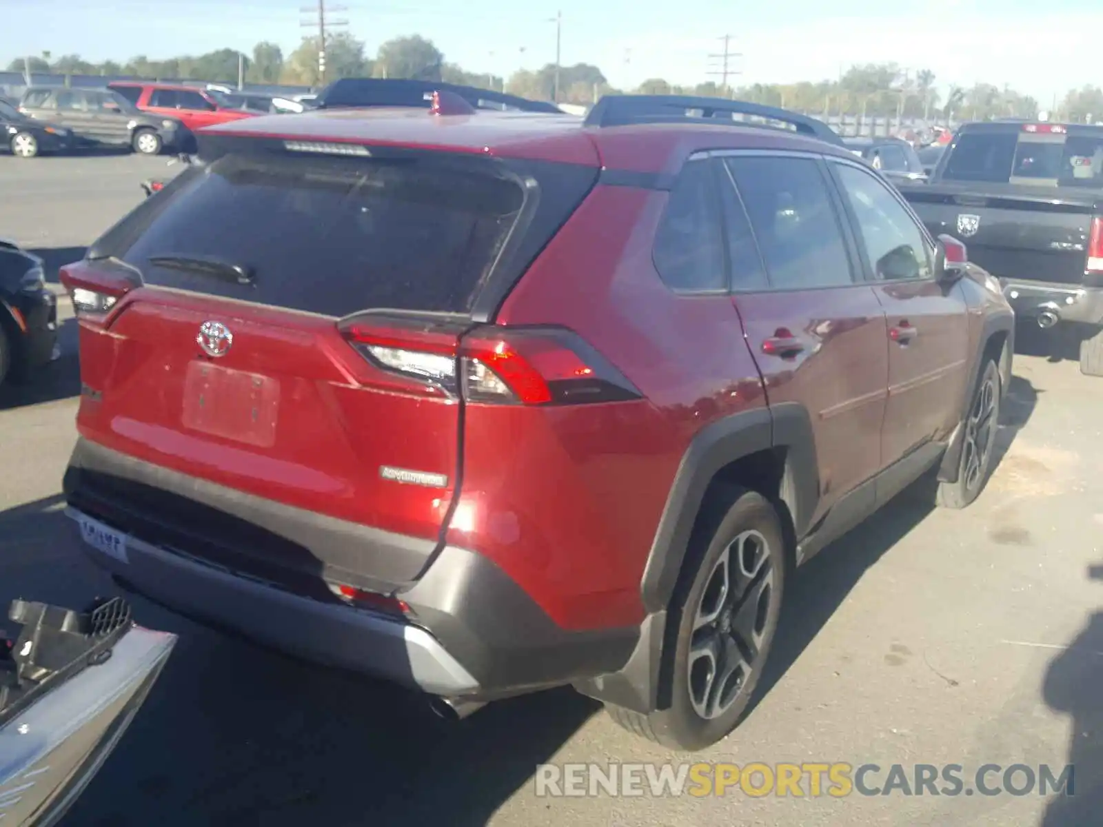 4 Photograph of a damaged car 2T3J1RFV5KW042932 TOYOTA RAV4 2019