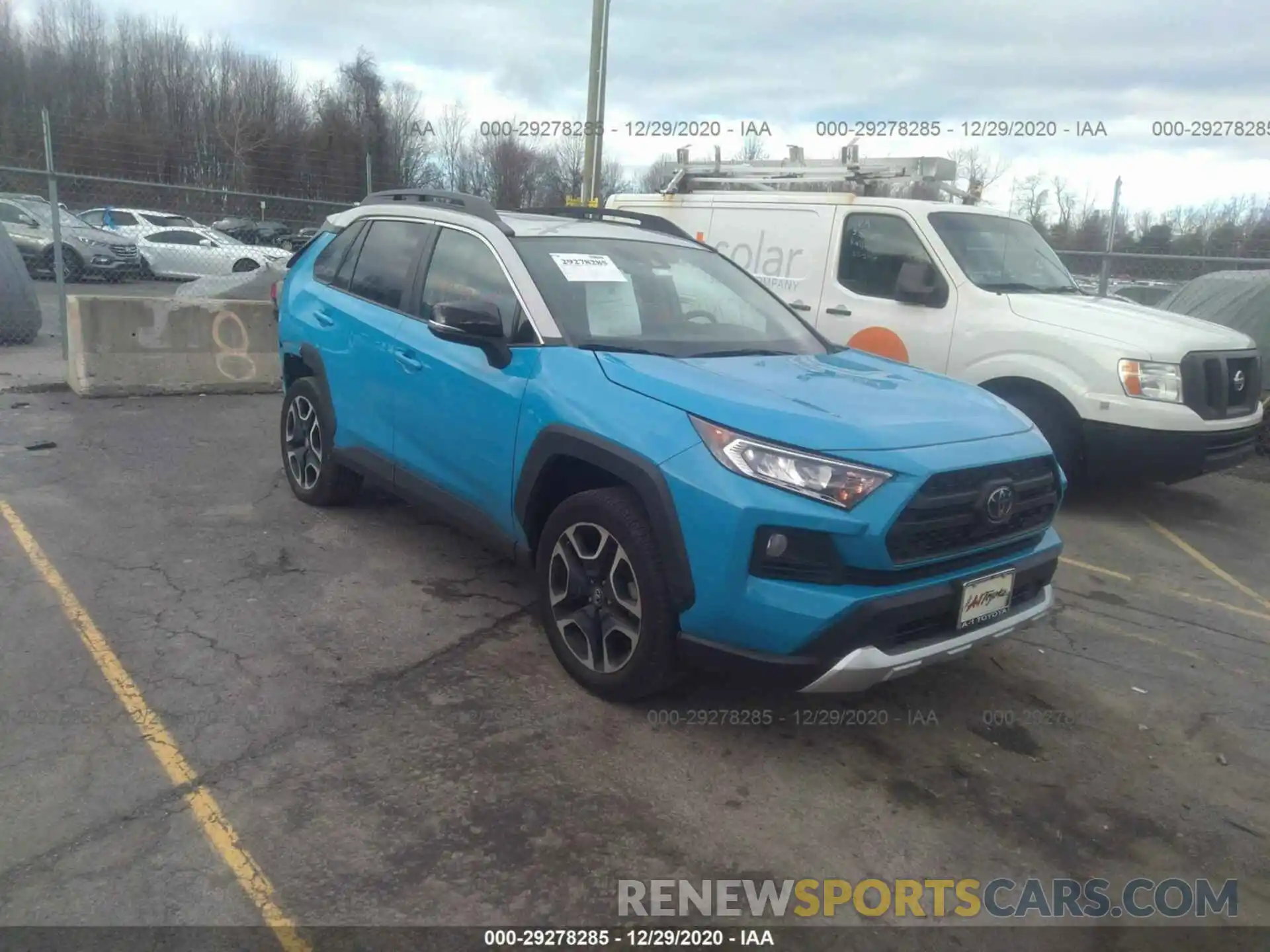 1 Photograph of a damaged car 2T3J1RFV6KW013665 TOYOTA RAV4 2019