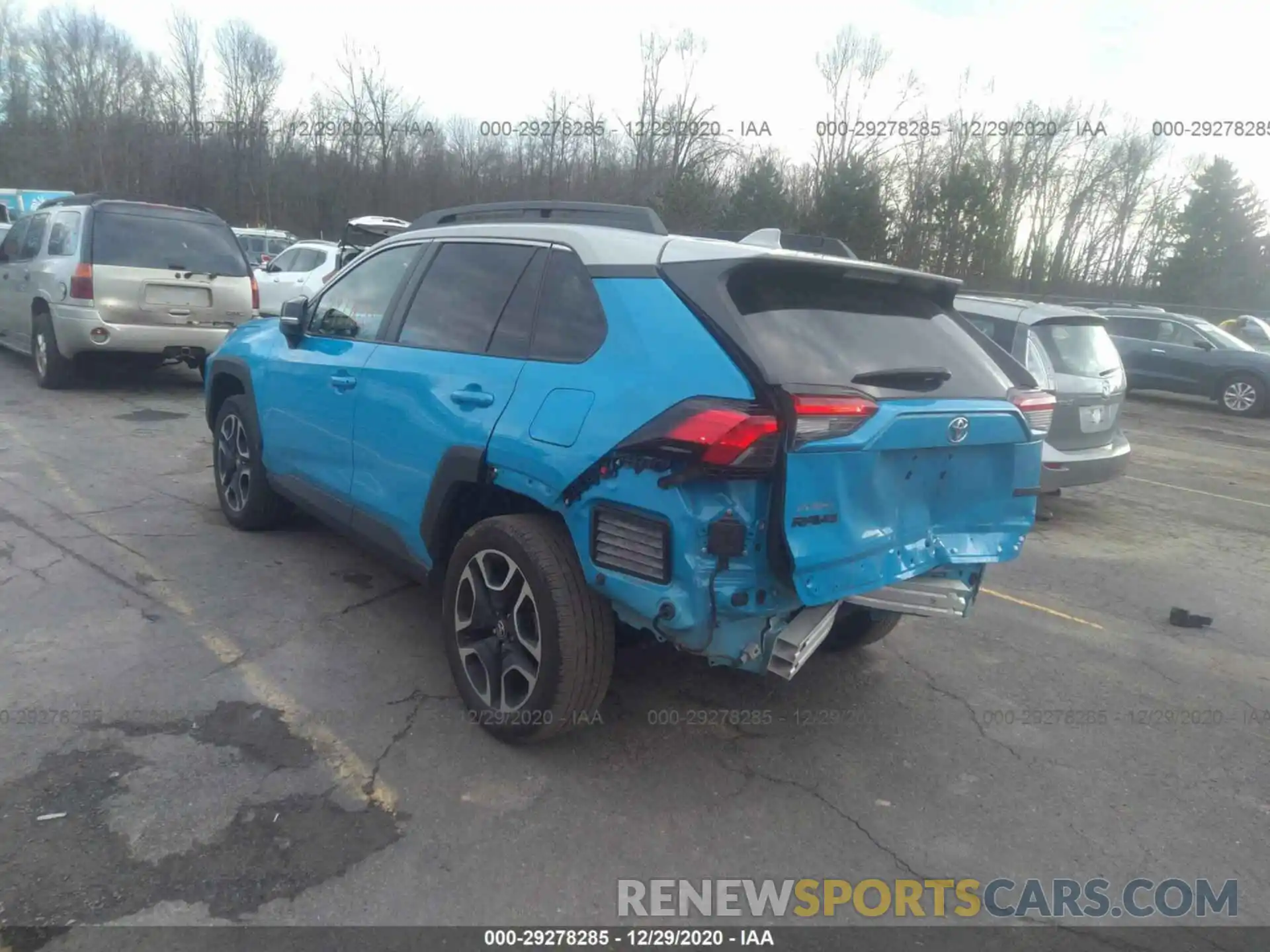 3 Photograph of a damaged car 2T3J1RFV6KW013665 TOYOTA RAV4 2019