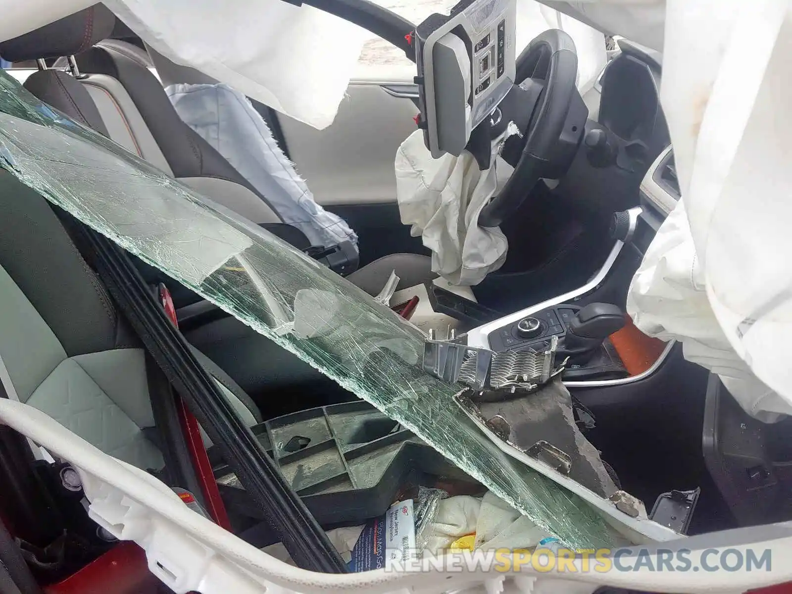 5 Photograph of a damaged car 2T3J1RFV6KW015142 TOYOTA RAV4 2019