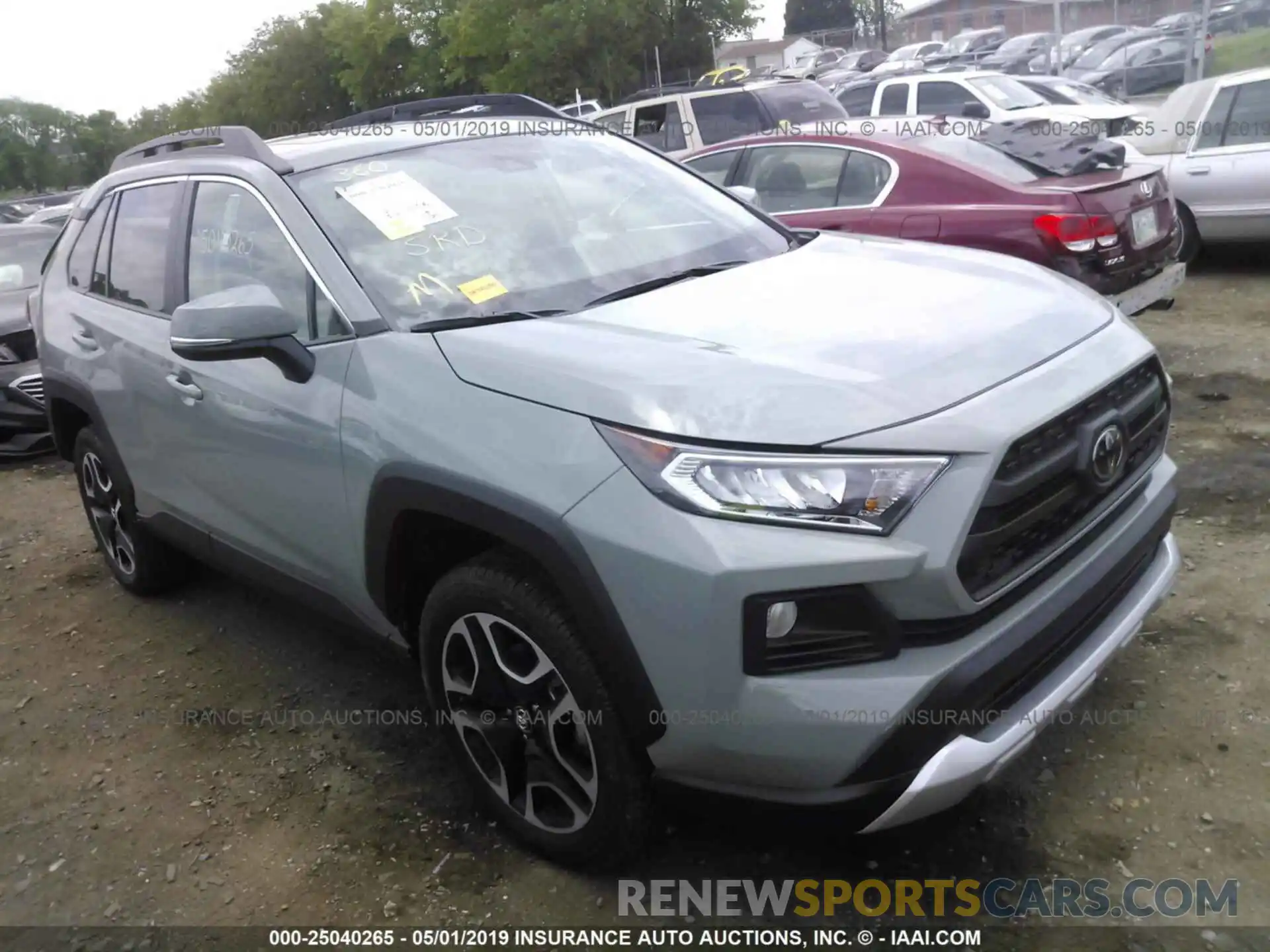 1 Photograph of a damaged car 2T3J1RFV6KW016159 TOYOTA RAV4 2019