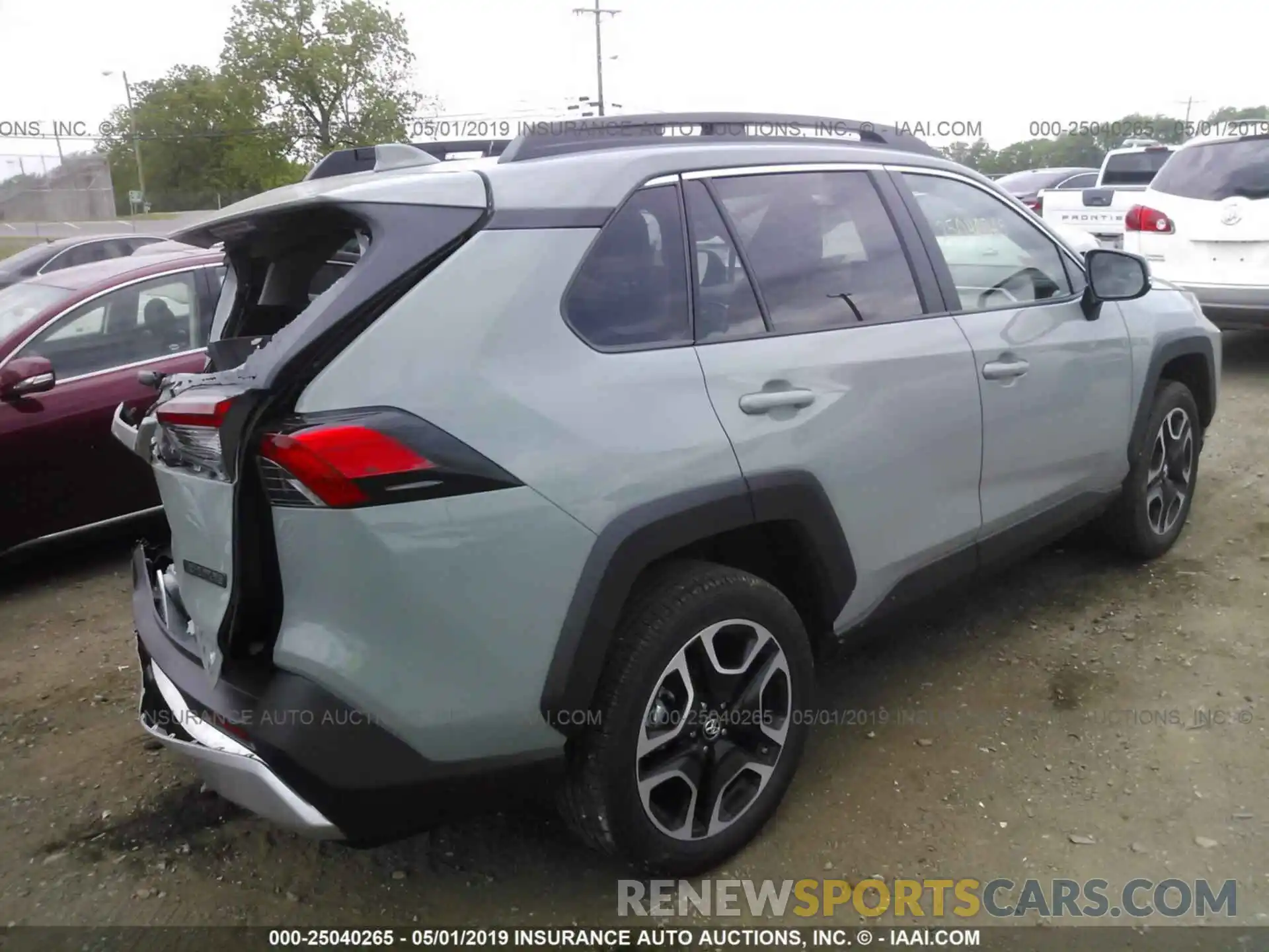 4 Photograph of a damaged car 2T3J1RFV6KW016159 TOYOTA RAV4 2019